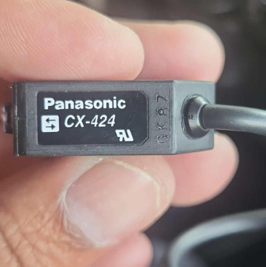 Panasonic CX-424 Compact Photoelectric Sensor (Loot) in Pakistan thumbnail 2