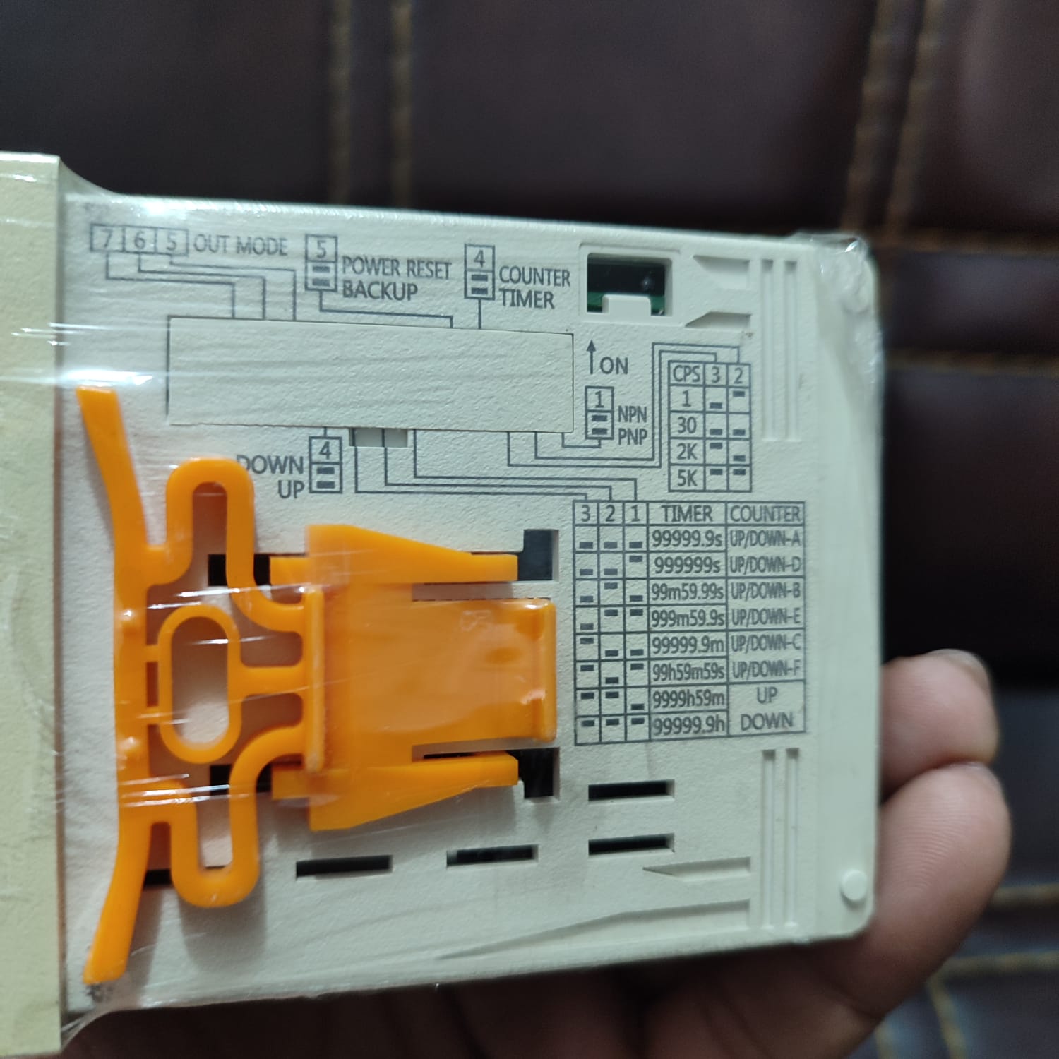 Autonics FX6M-1P Digital Counter Timer Relay Module in Pakistan thumbnail 3