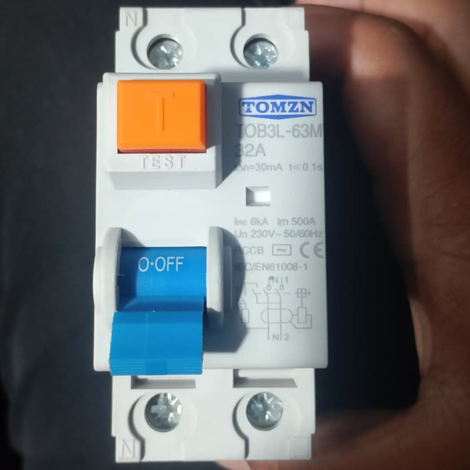 TOMZN TOB3L-63M 32A Residual Current Circuit Breaker in Pakistan
