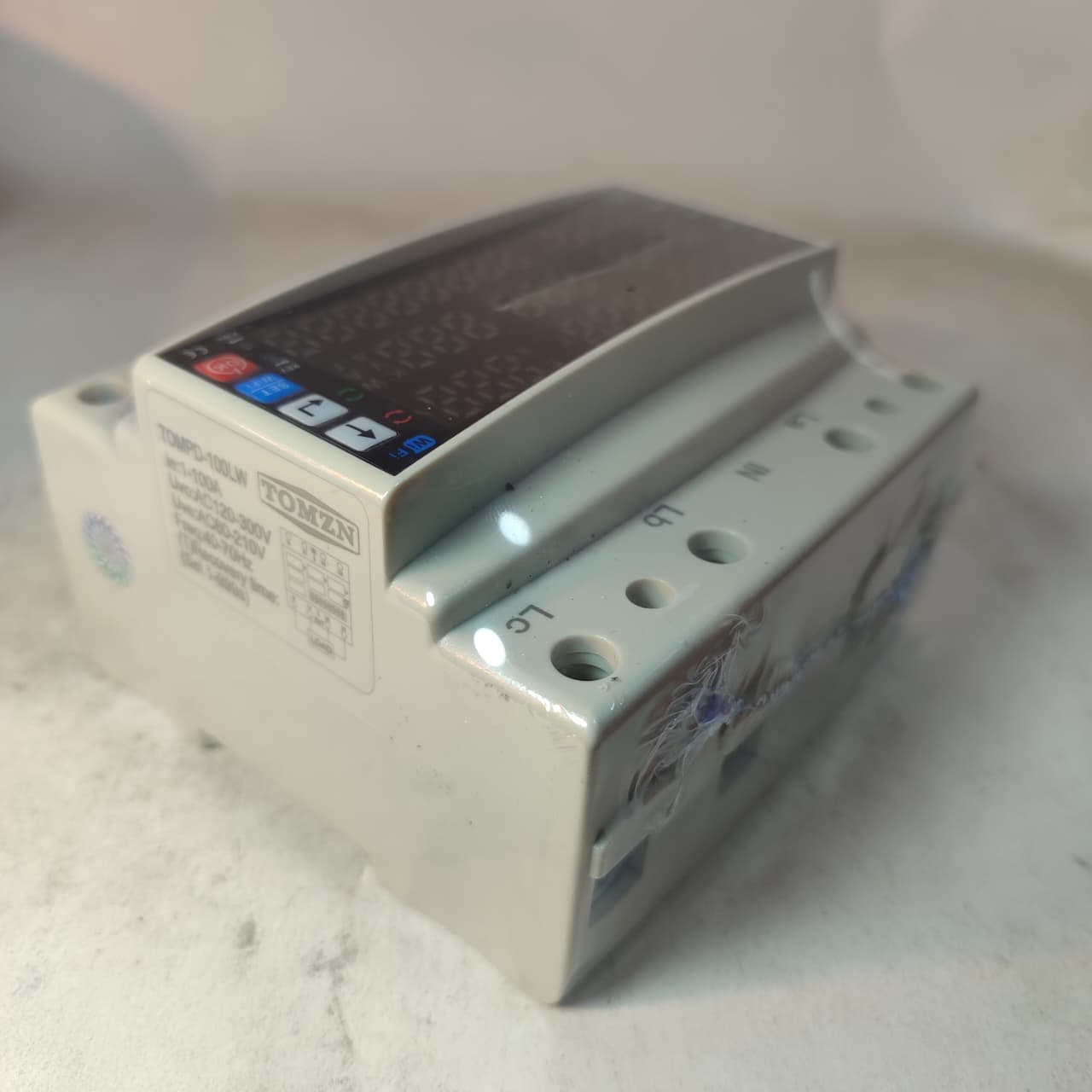 TOMZN TOMPD-100LW Smart Circuit Breaker in Pakistan thumbnail 5