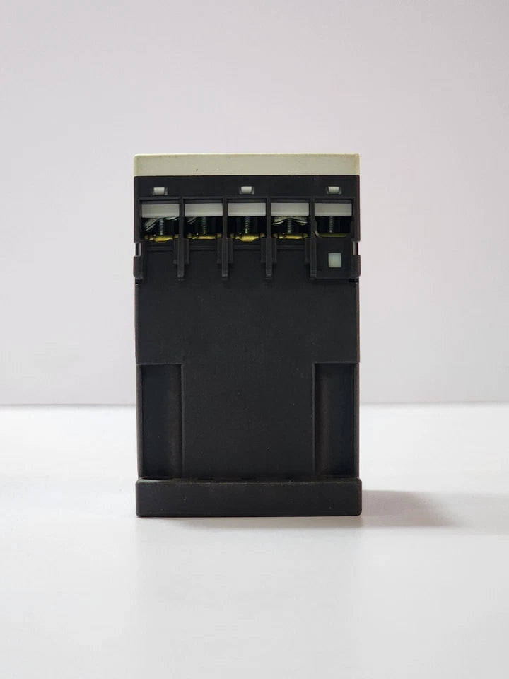 SIEMENS 3RH1140-1BF40 Contact Relay in Pakistan thumbnail 3