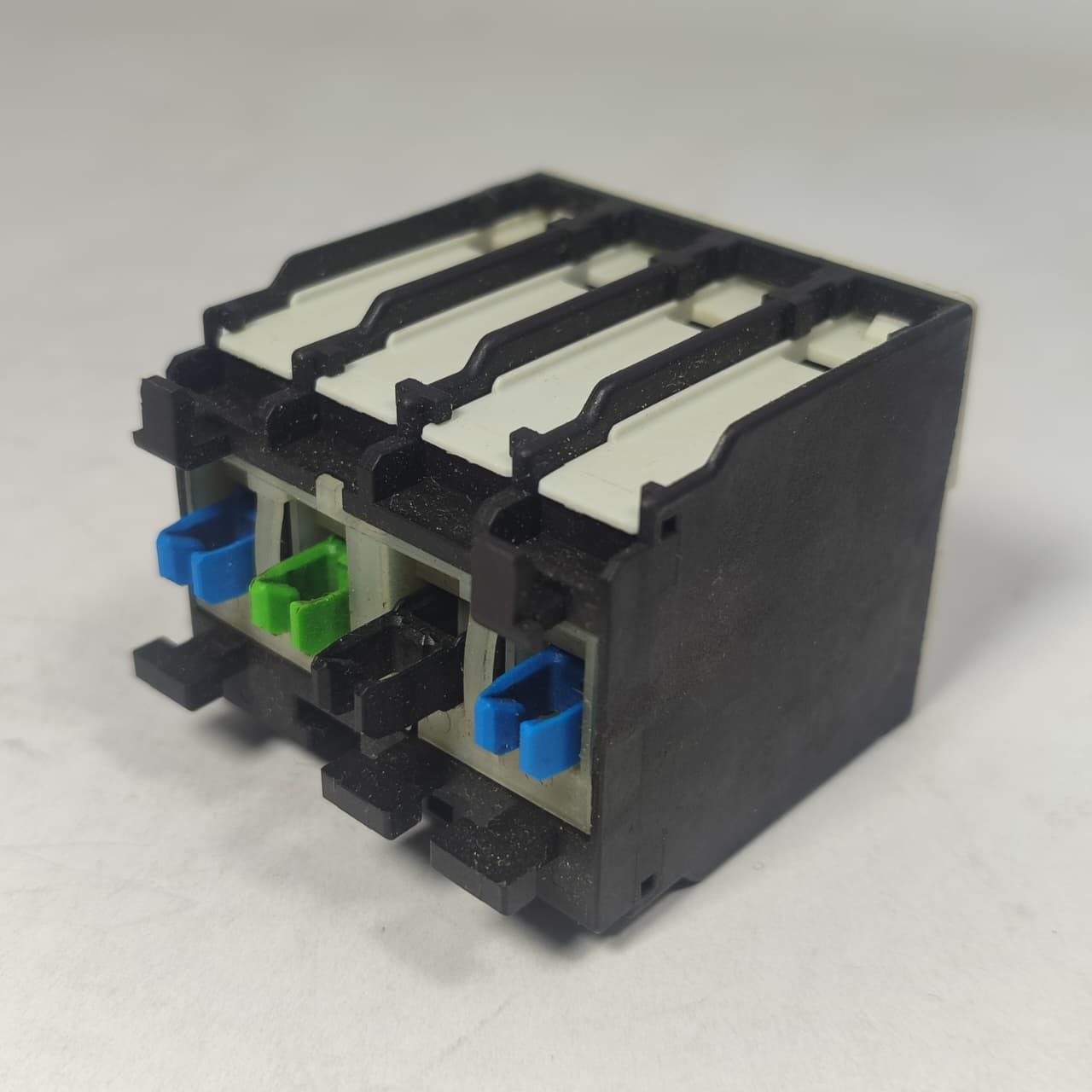 SIEMENS 3RH1921-1HA22 Auxiliary Switch Block Contactor in Pakistan thumbnail 7