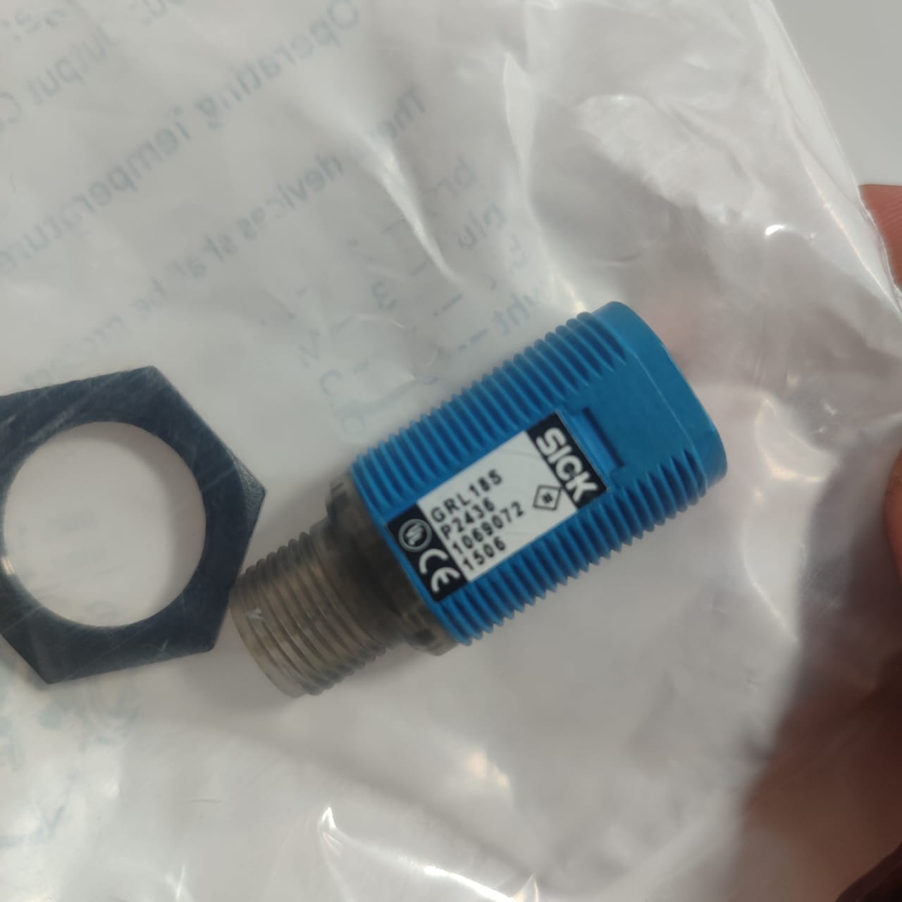 SICK GRL18S-P2336 Cylindrical Photoelectric Sensor in Pakistan thumbnail 3