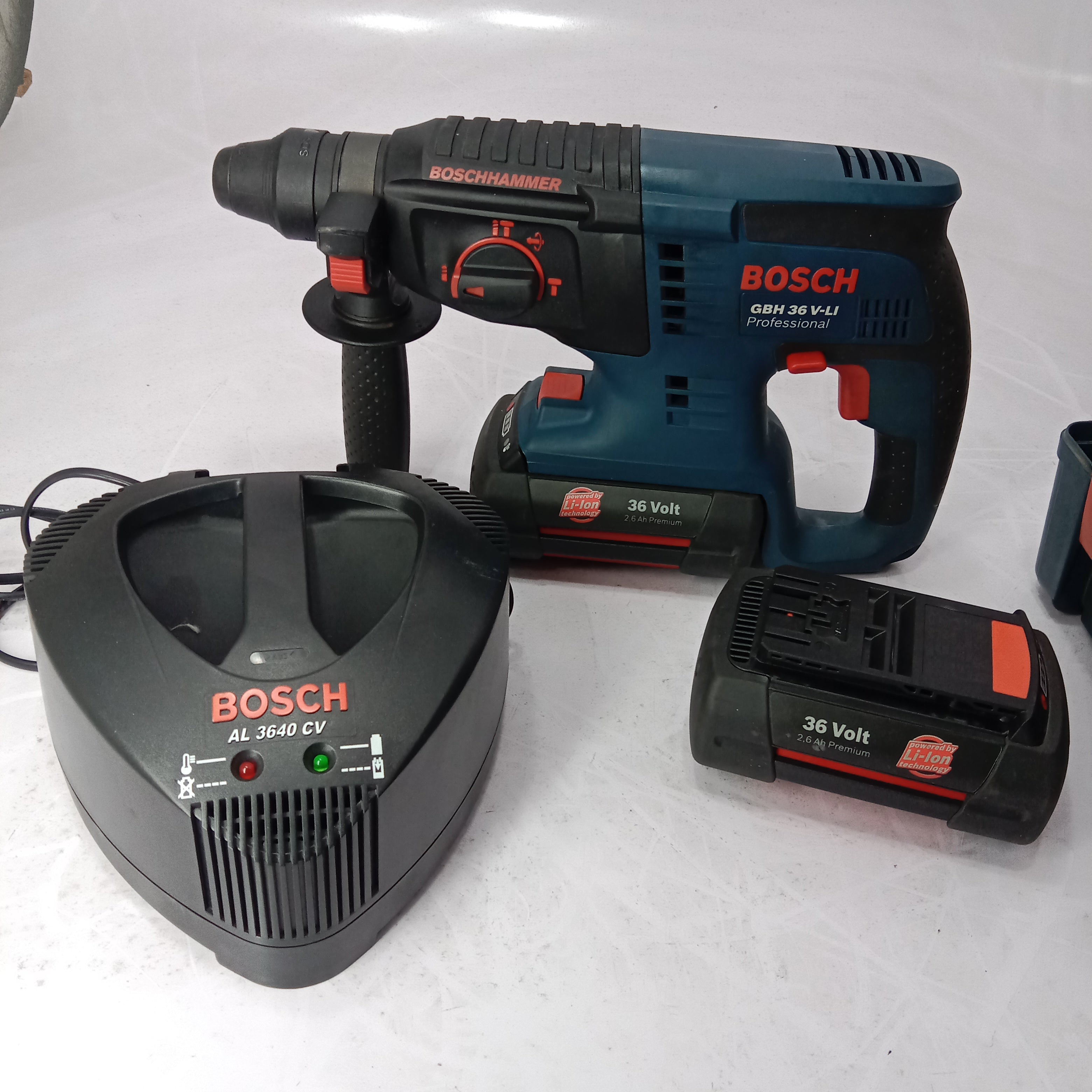 BOSCH GBH 36 V-LI Professional Hammer Drill Machine Used in fresh condition in Pakistan thumbnail 2