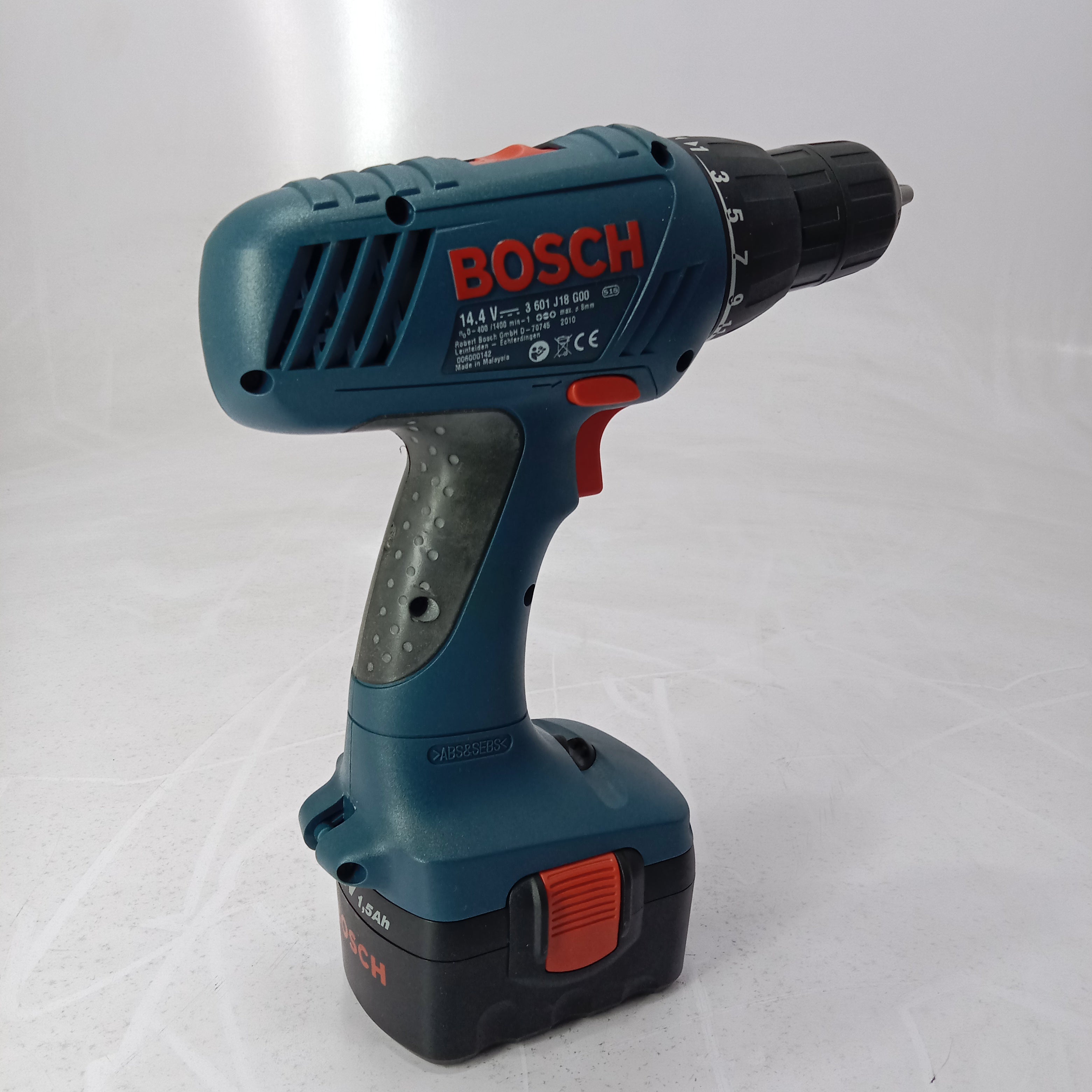 BOSCH GSR 14.4-2 Professional Drill Machine Used in fresh condition in Pakisttan thumbnail 4