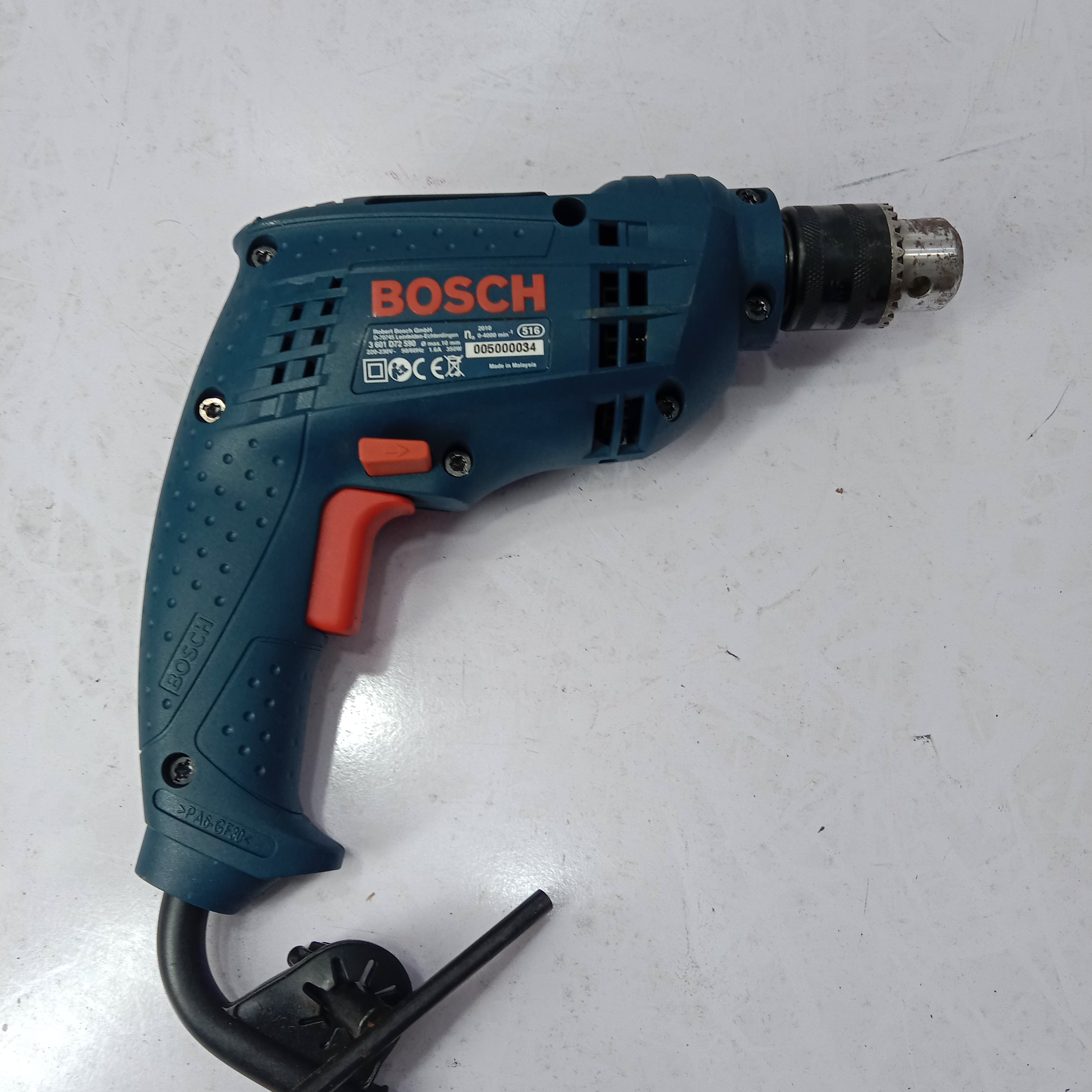 BOSCH GBM 6 RE Professional Drill Hammer Machine Used in fresh condition in Pakistan