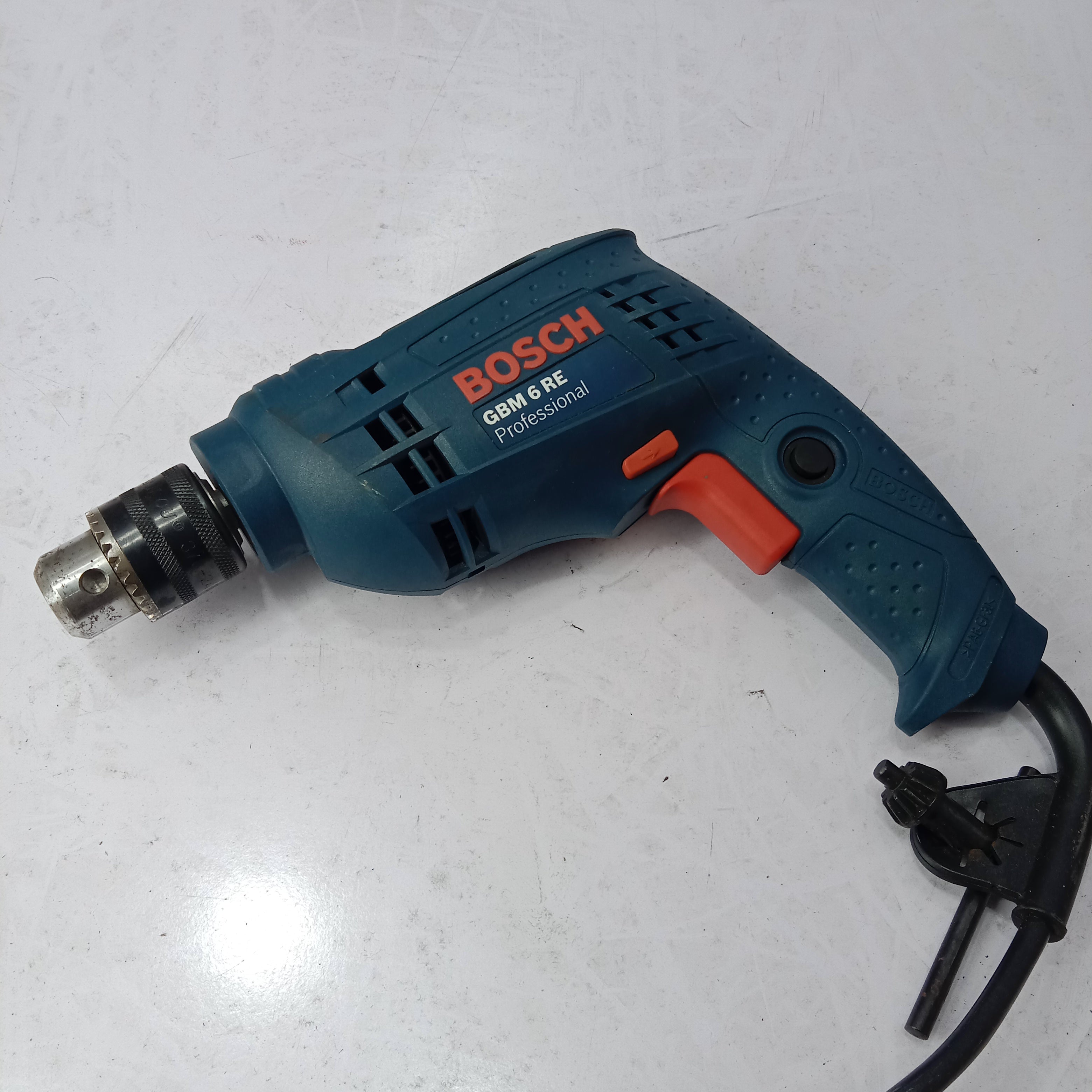 BOSCH GBM 6 RE Professional Drill Hammer Machine Used in fresh condition in Pakistan thumbnail 5