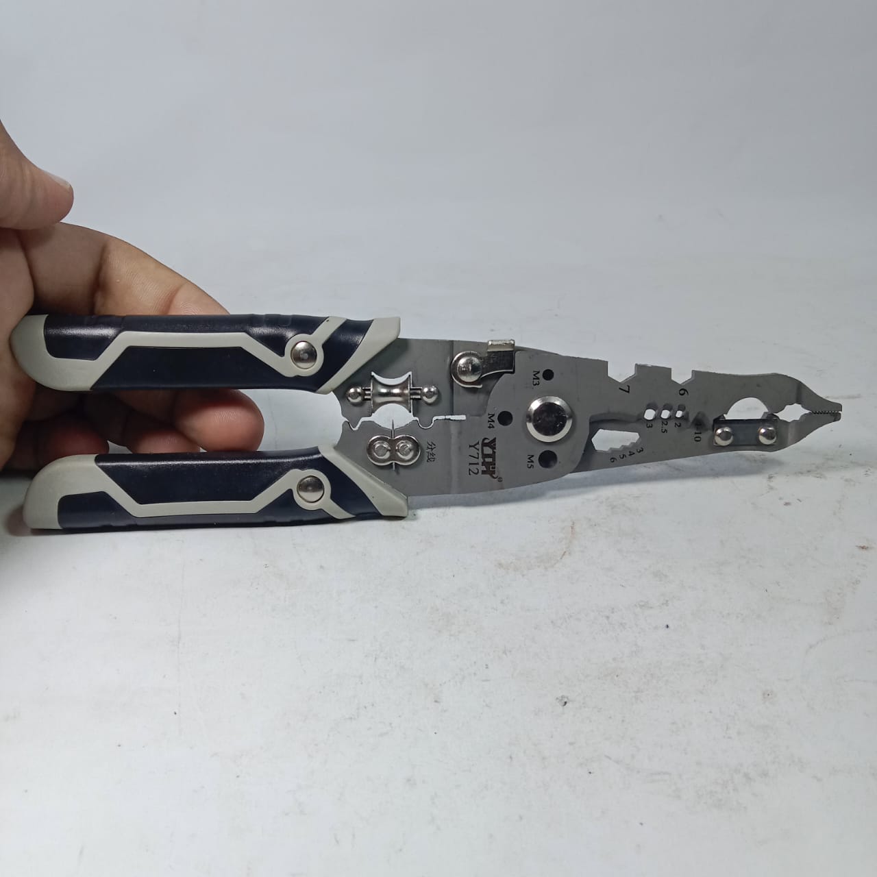 YTH Y712 Electrician Labor Saving Plier in Pakistan thumbnail 3