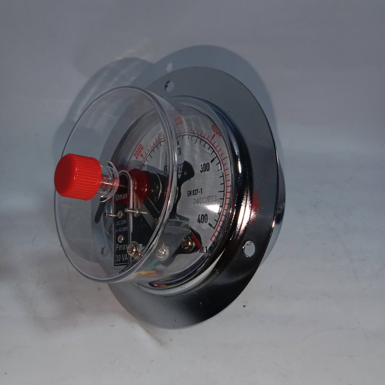 Shock-Resistant Electric Contact Pressure Gauge in Pakistan - 700 bar thumbnail 3