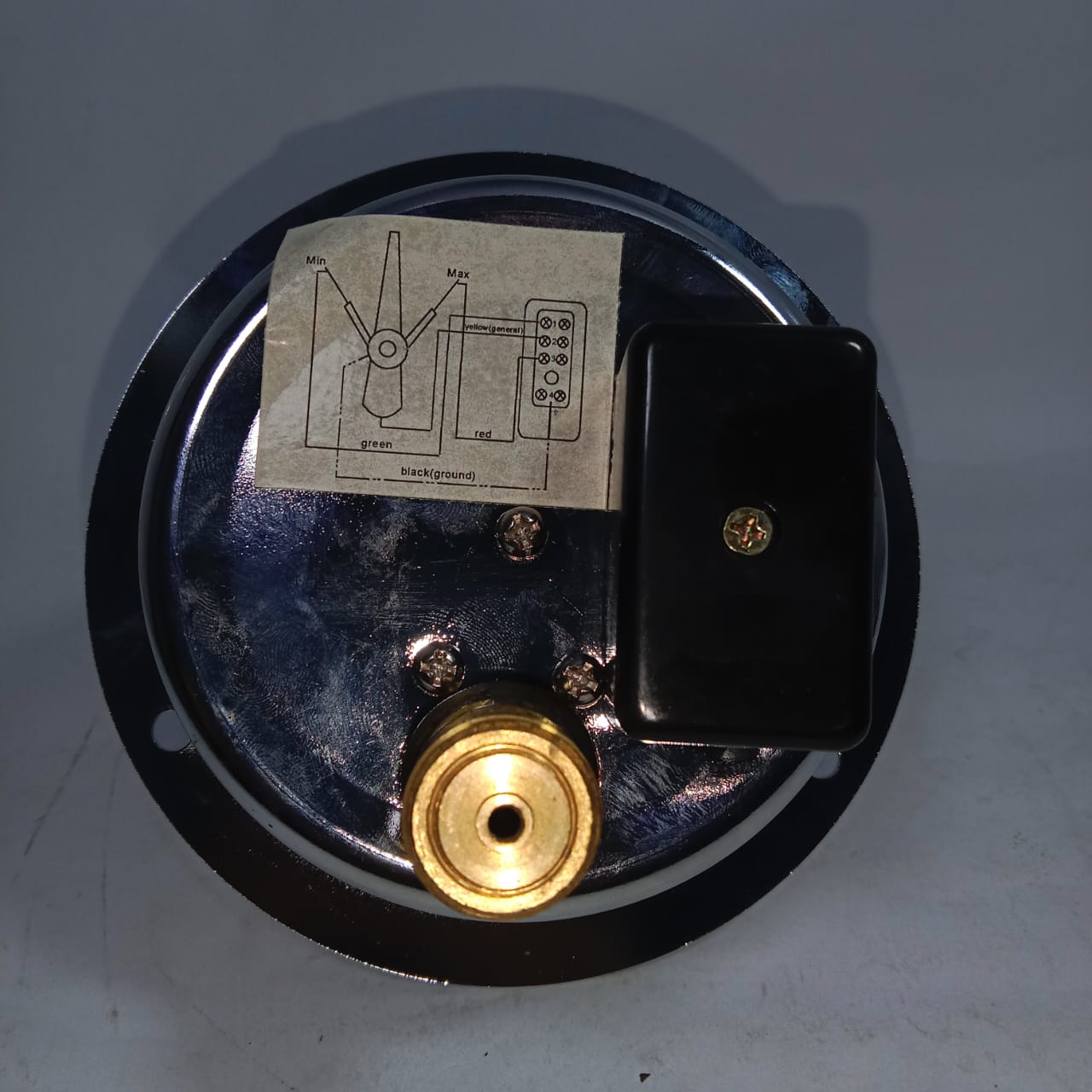 Shock-Resistant Electric Contact Pressure Gauge in Pakistan - 700 bar thumbnail 8