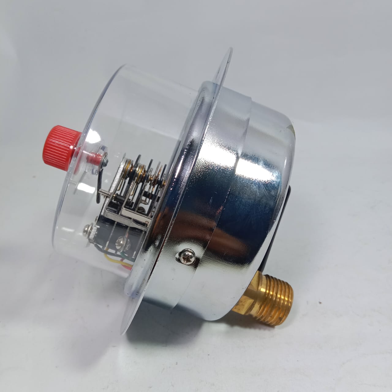 Shock-Resistant Electric Contact Pressure Gauge in Pakistan - 16 bar thumbnail 2