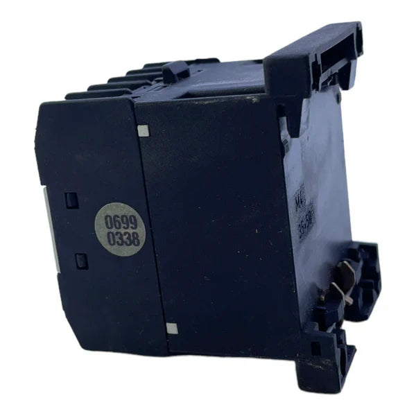 MOELLER DIL-ER-22 Industrial Control Relay in used  Pakistan thumbnail 3