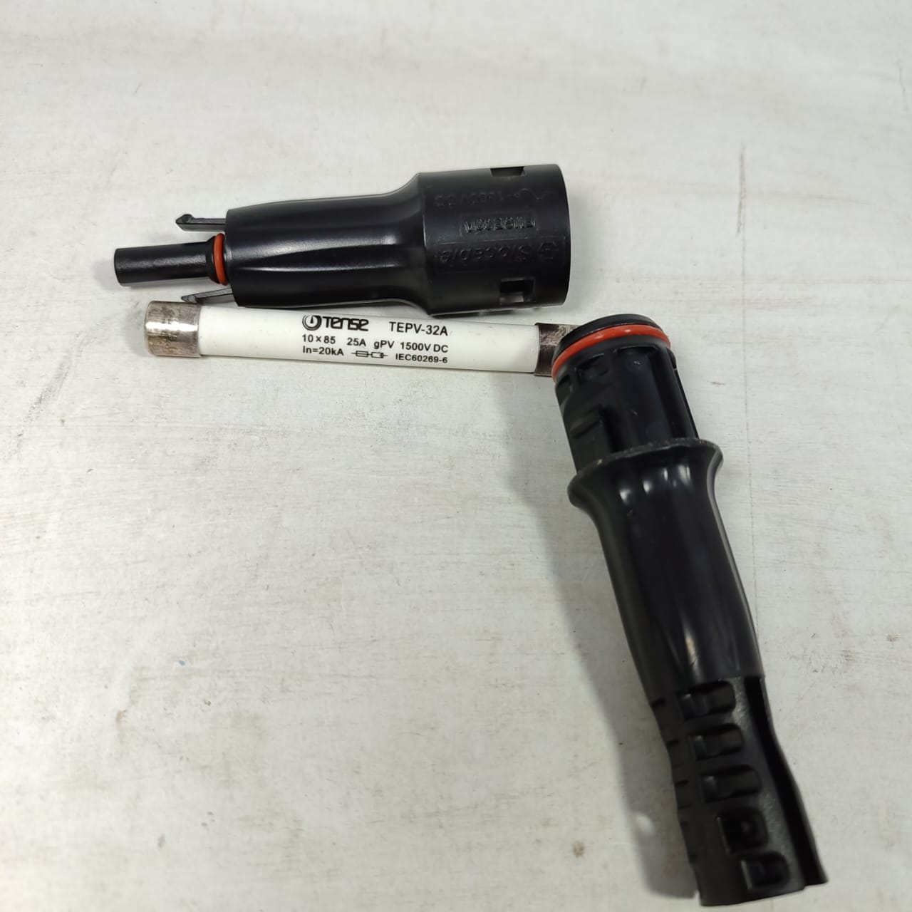 TENSE TEPV-32V Solar Connector with Fuse 1500vDc  in Pakistan thumbnail 5