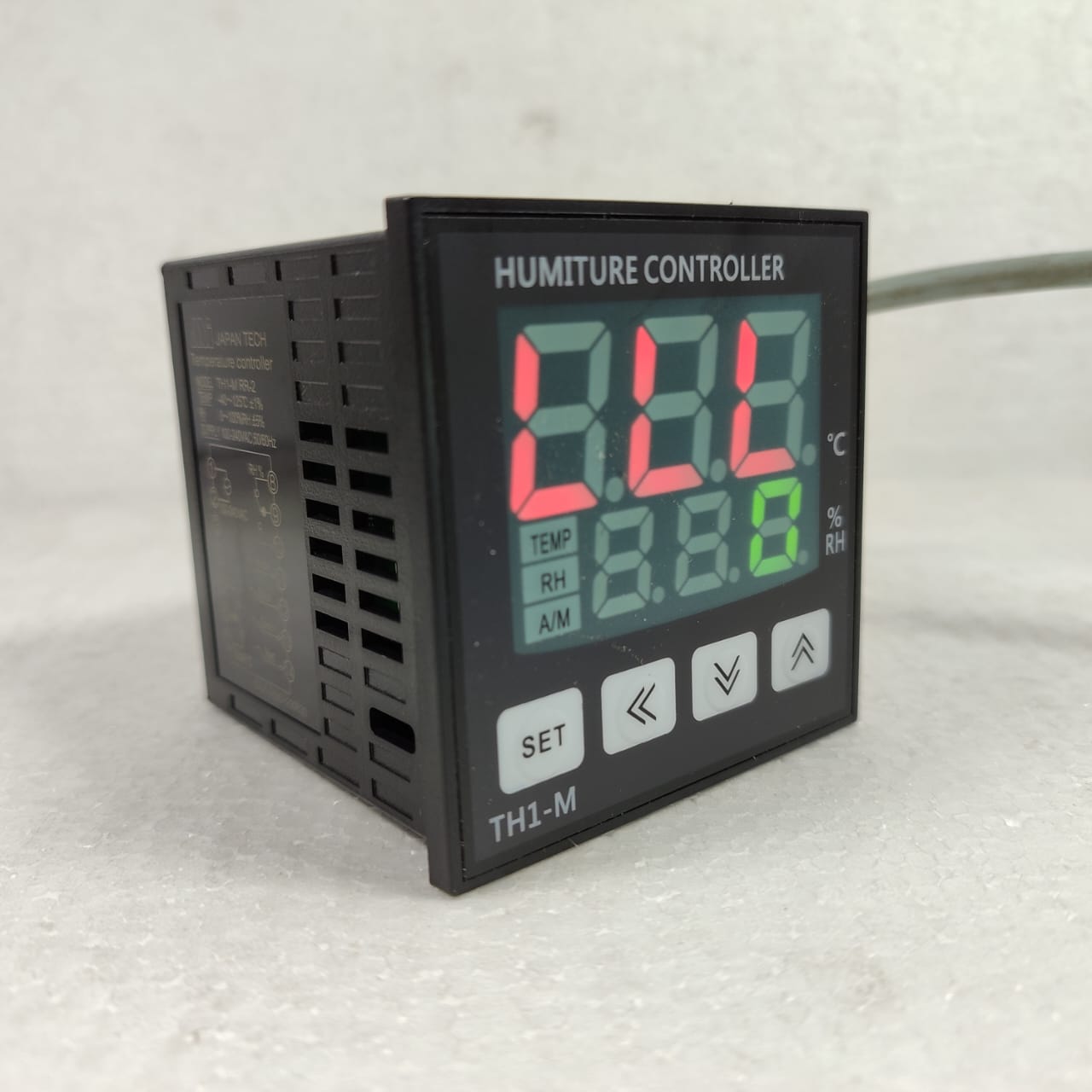 TH1-M RR-2 Digital Intelligent LED Temperature & Humidity Controller in Pakistan thumbnail 2