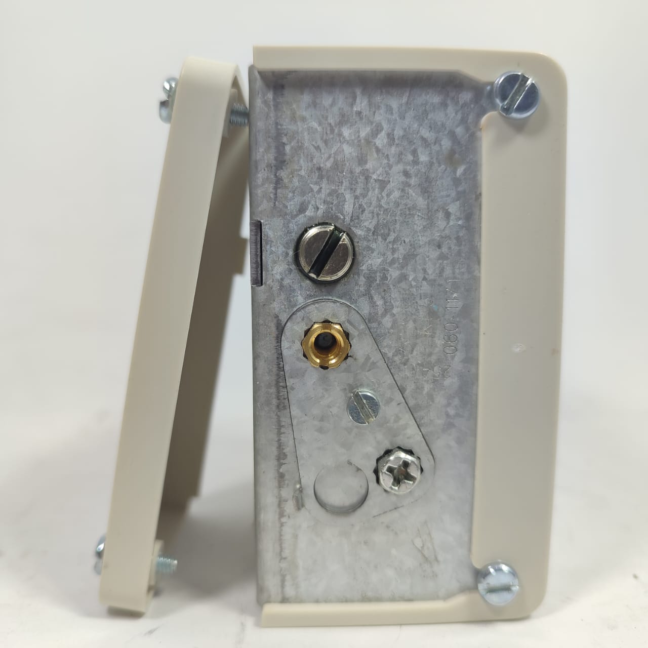 DANFOSS 060-117166 Pressure Switches KP series CHINA MADE   in Pakistan - KP1 thumbnail 3