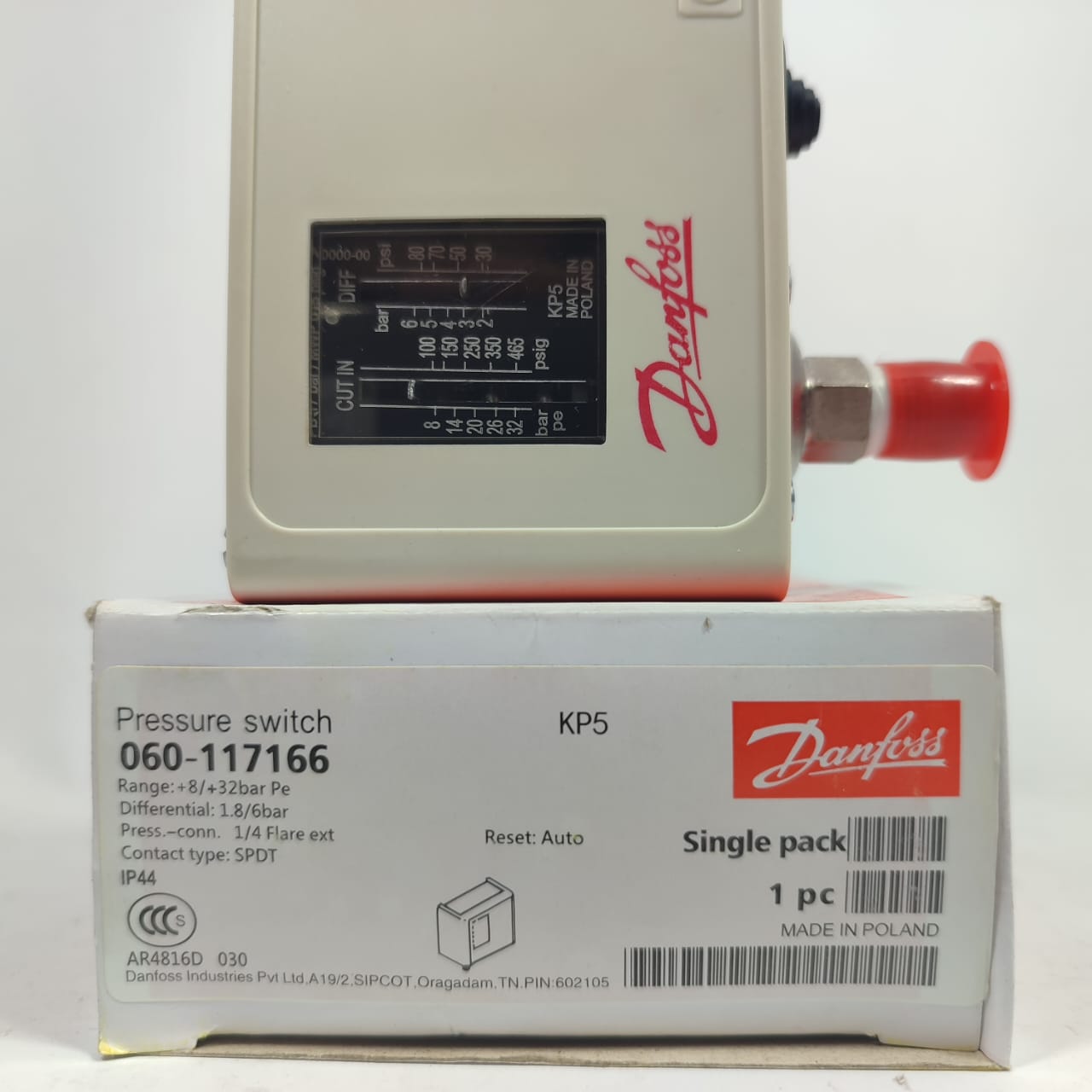 DANFOSS 060-117166 Pressure Switches KP series CHINA MADE in Pakistan - KP35