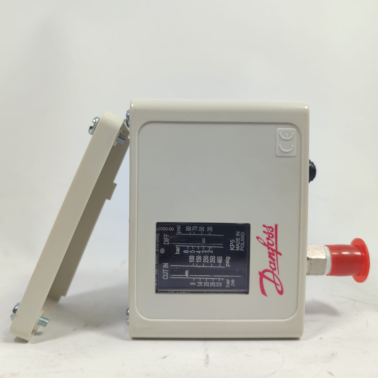 DANFOSS 060-117166 Pressure Switches KP series CHINA MADE   in Pakistan - KP15 thumbnail 5