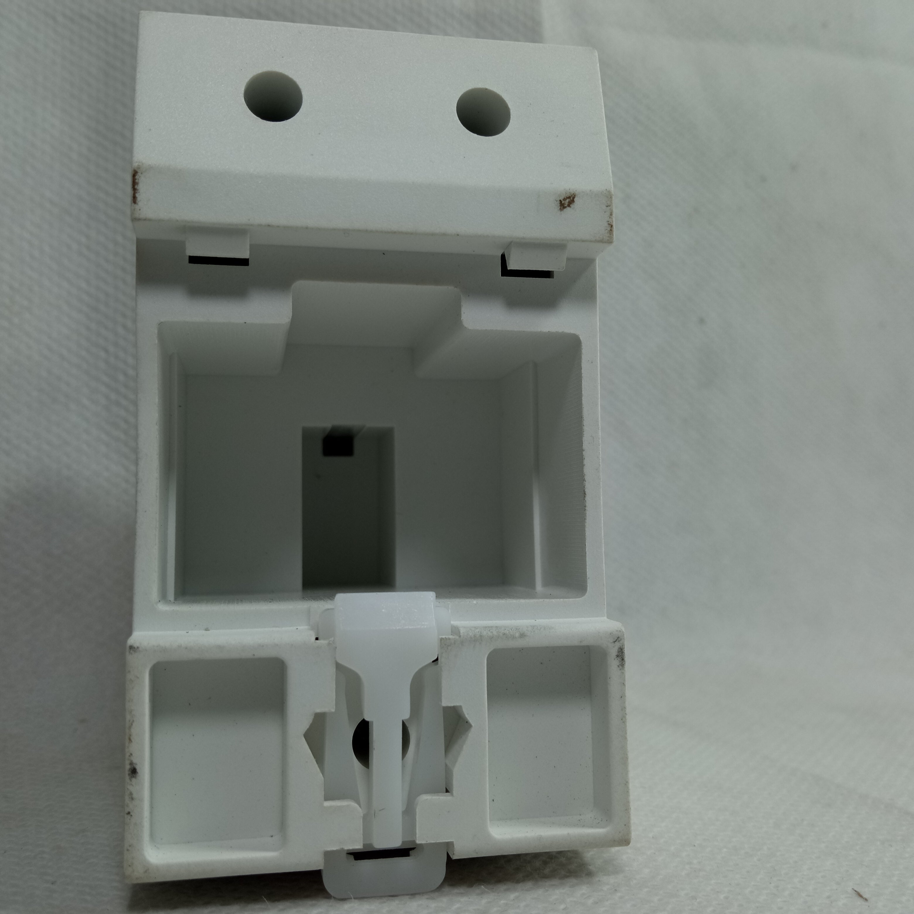 SETCO  Industrial Electrical Outlet  Socket 13A 250V Din Rail Modular Socket in Pakistan thumbnail 8