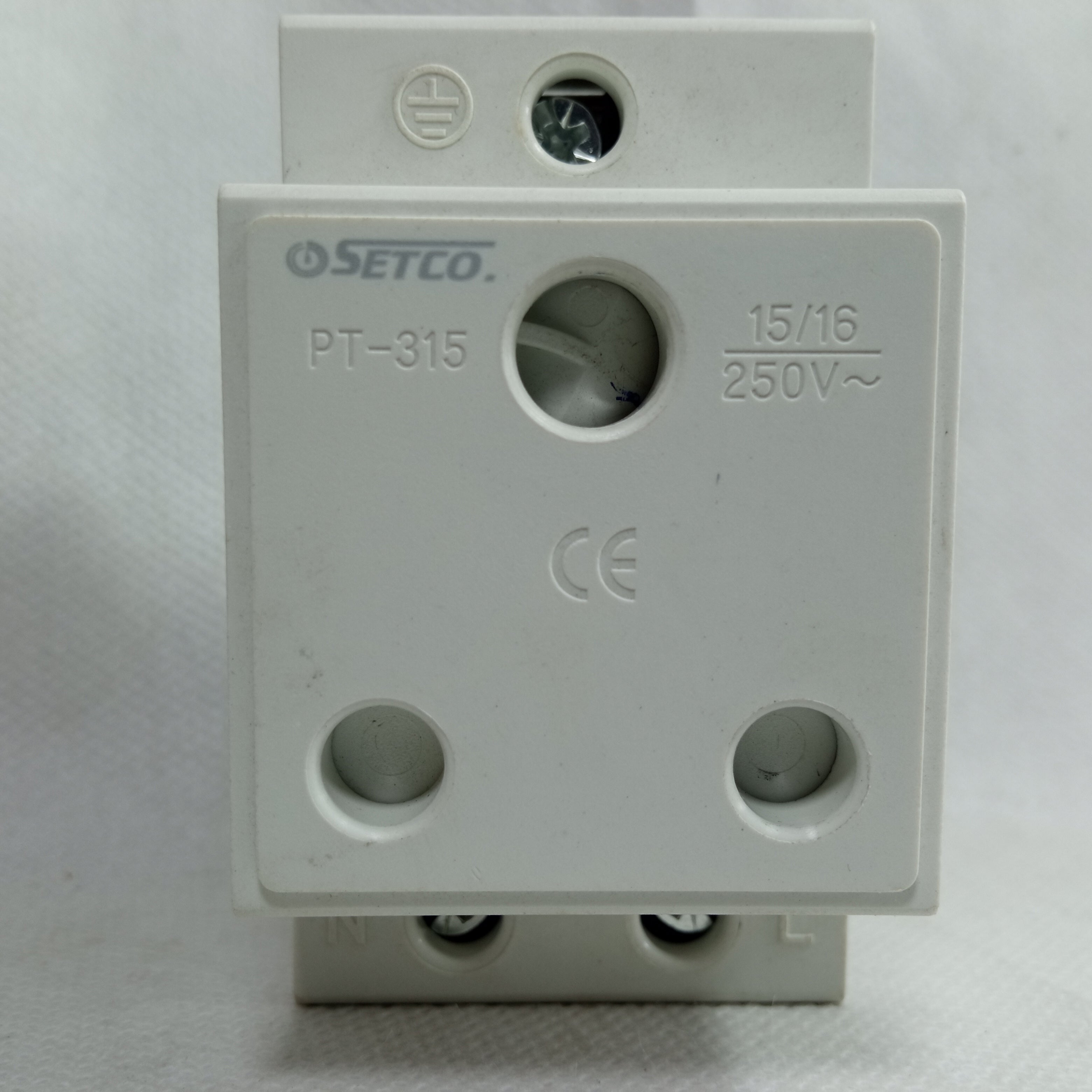 SETCO DIN Rail Mains Sockets PT-315 15/16 A 250v AC in Pakistan