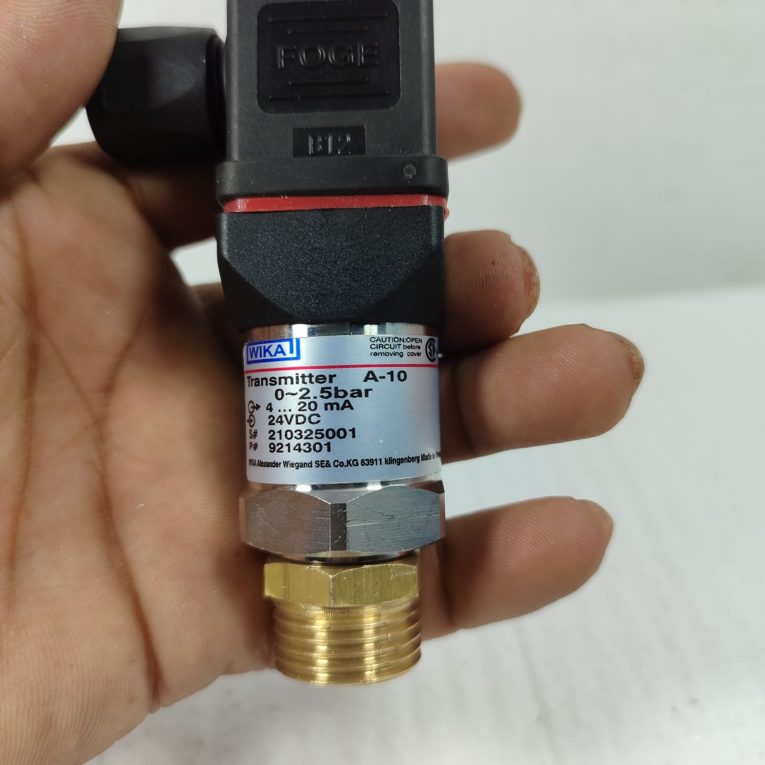 WIKA Pressure transmitter A-10 For general industrial applications in Pakistan - -1 to +4 BAR thumbnail 5