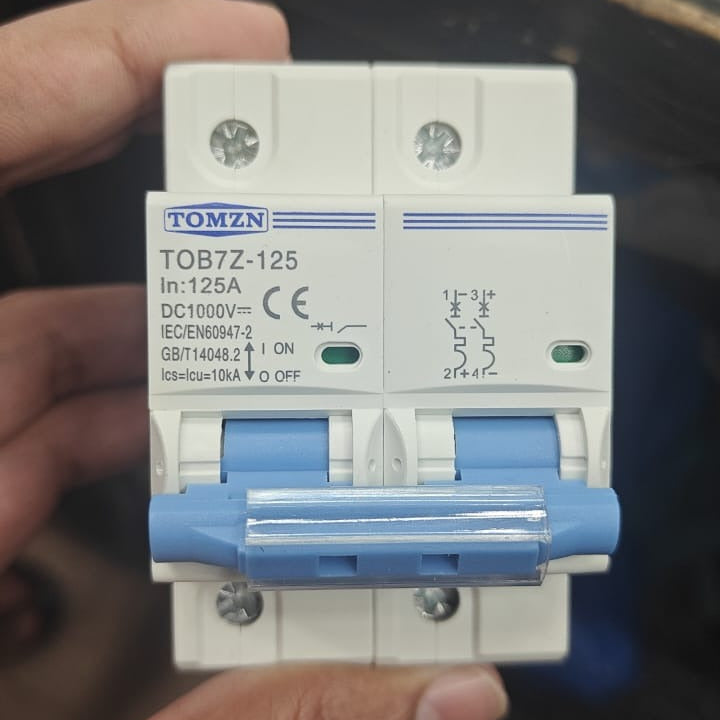 Tomzn 2P DC Circuit Breaker 1000Vdc TOB7Z-125 in Pakistan - 125A