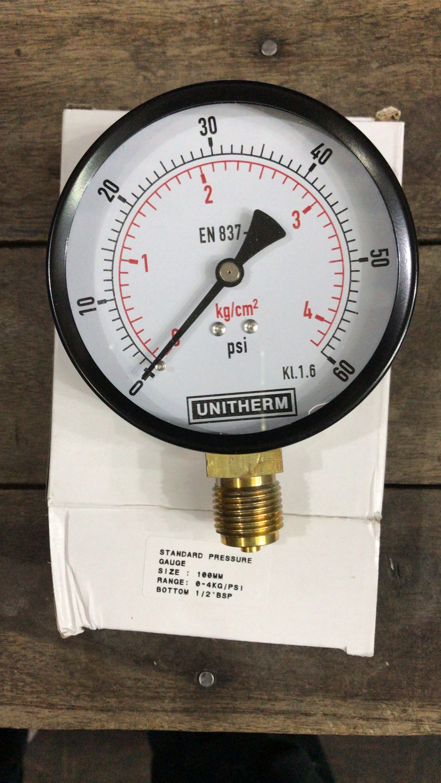 Standard Pressure Gauge  4 inch  in Pakistan - 100 BAR/1500PSI thumbnail 3