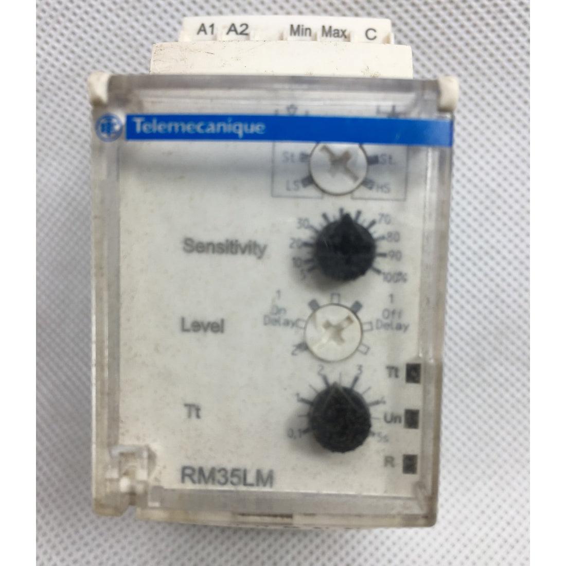 Telemecanique RM35LM Control Relay in Pakistan
