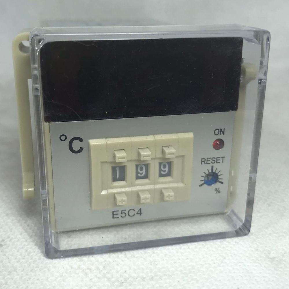 3-Digit LED Digital Temperature Controller E5C4 in Pakistan