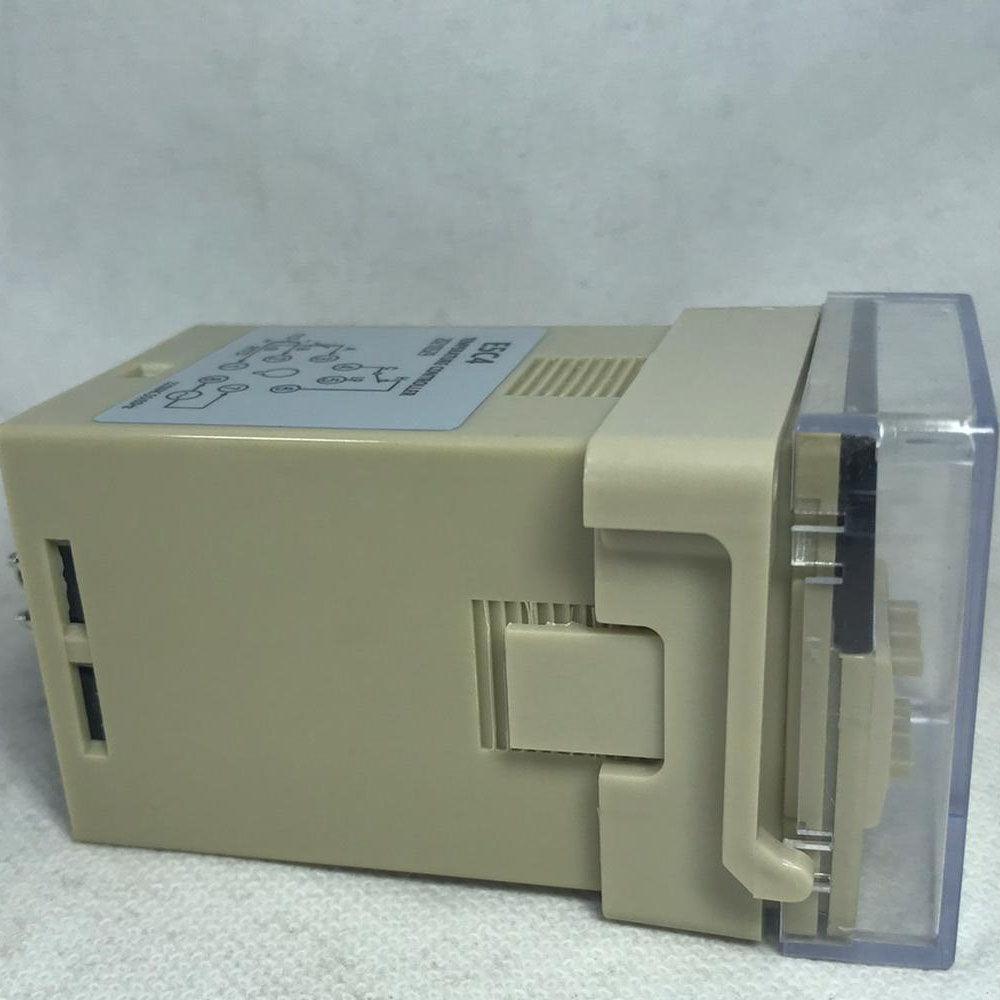 3-Digit LED Digital Temperature Controller E5C4 in Pakistan thumbnail 4