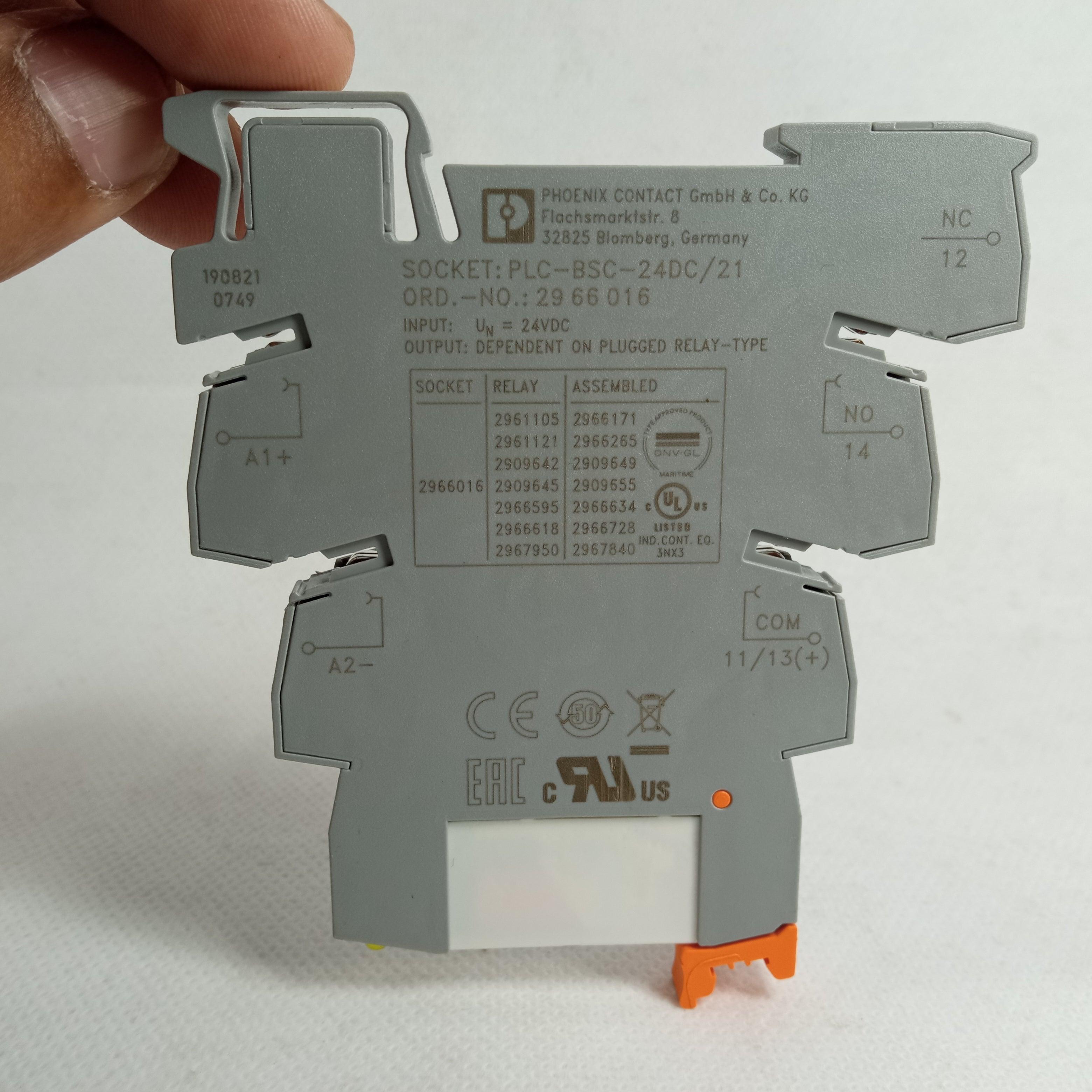 PHOENIX Contact Relay With Base 24V DC in Pakistan thumbnail 3
