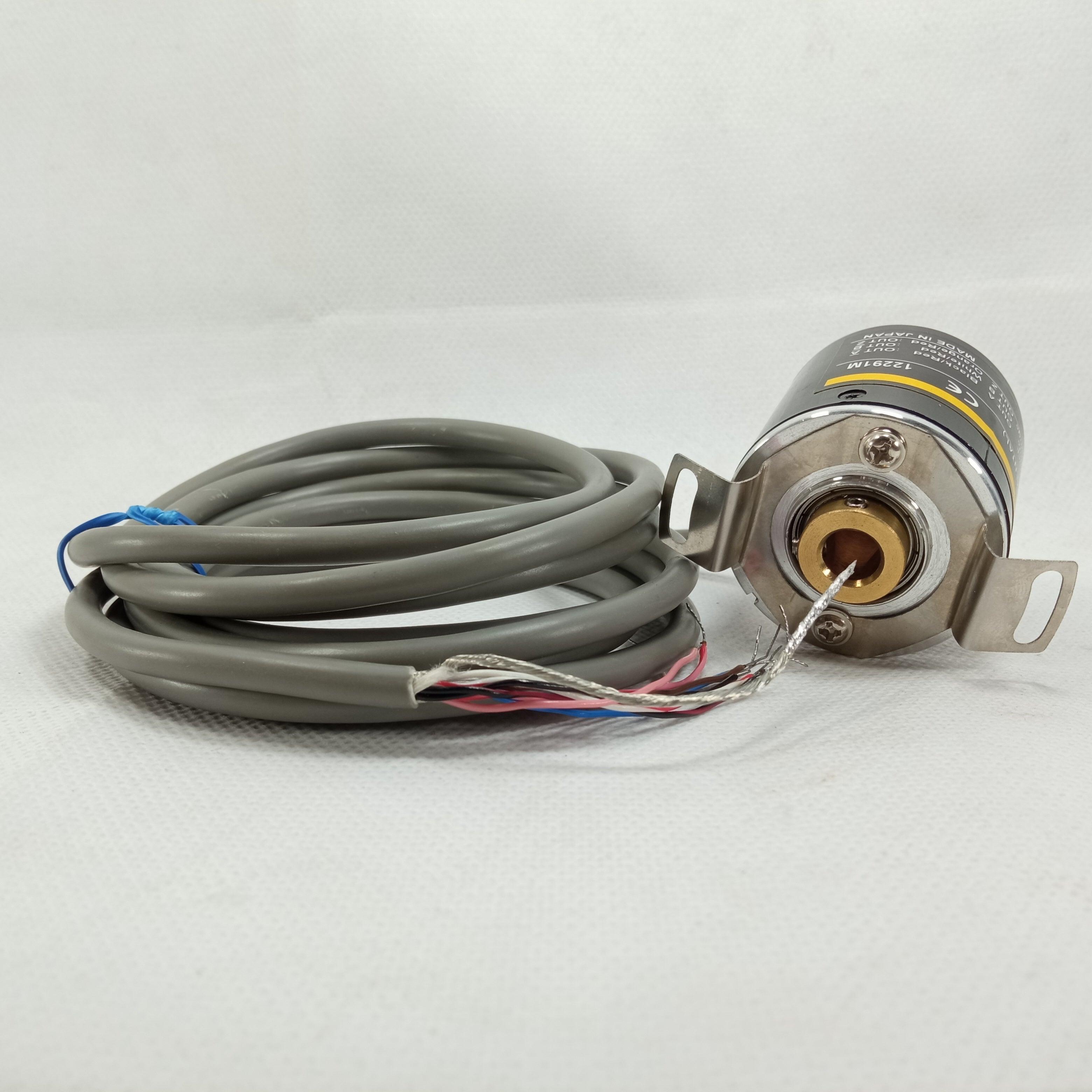 Omron E6H-CWZ6X Rotary Encoder Incremental in Pakistan - 1024P/R thumbnail 3