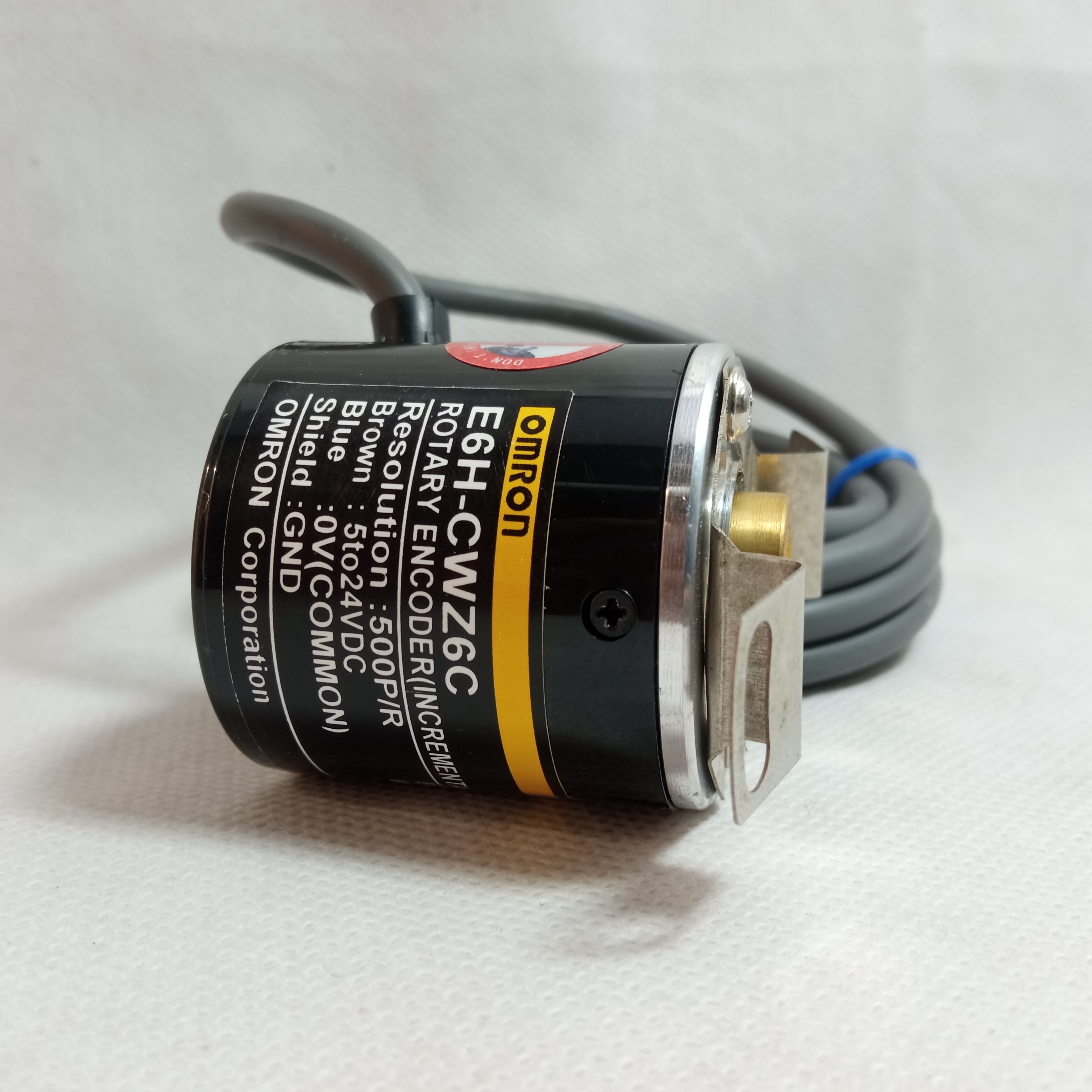 1024PPR Omron E6H-CWZ6C Rotary Encoder 5 24VDC in Pakistan - 100PPR thumbnail 2