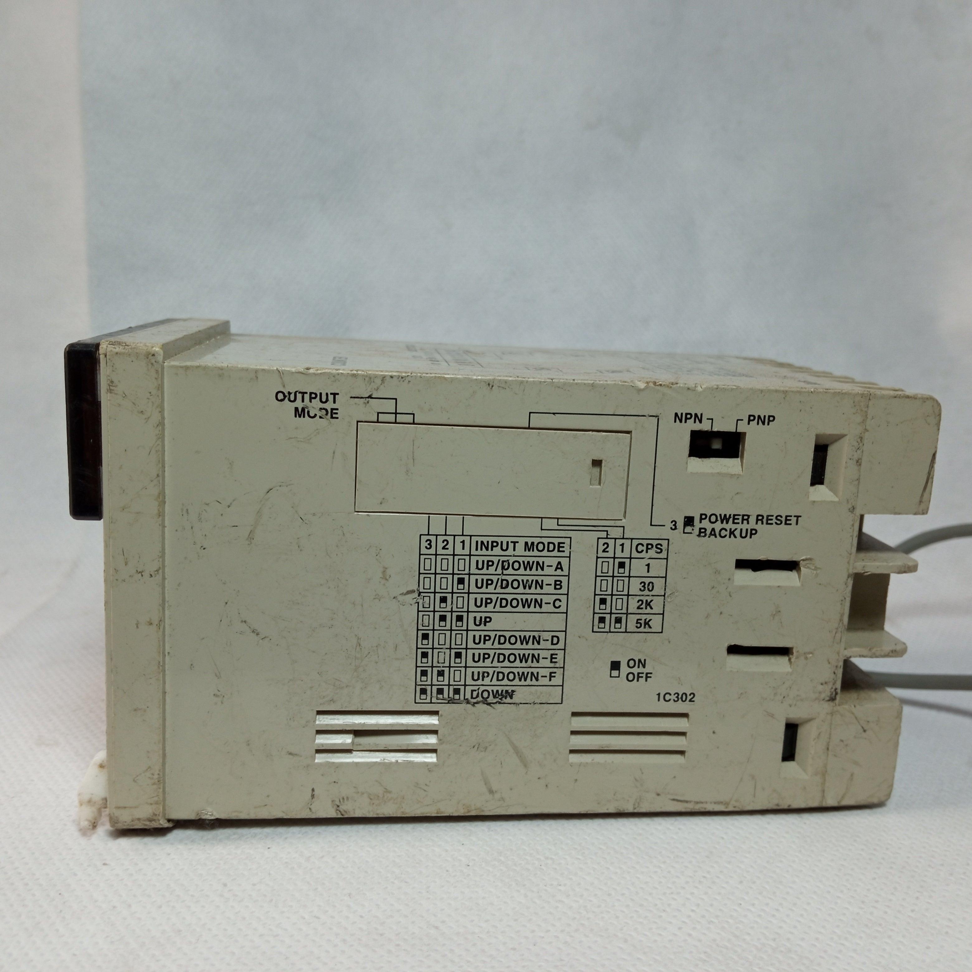 Autonics F8A 8 Digit Up Down Counter Lotted in Pakistan thumbnail 4