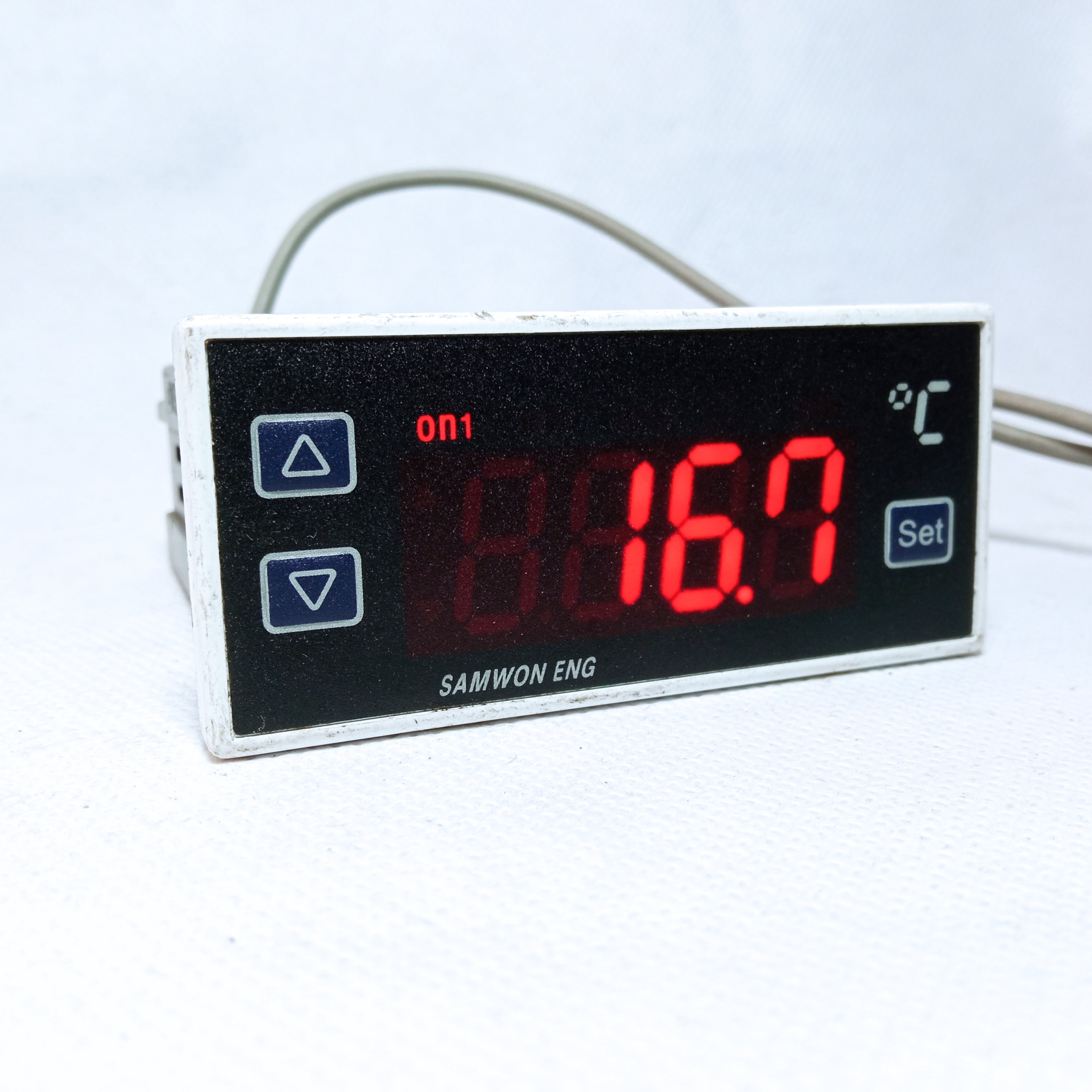 SAMWON ENG SU-105K Temperature Controller Lotted in Pakistan thumbnail 2
