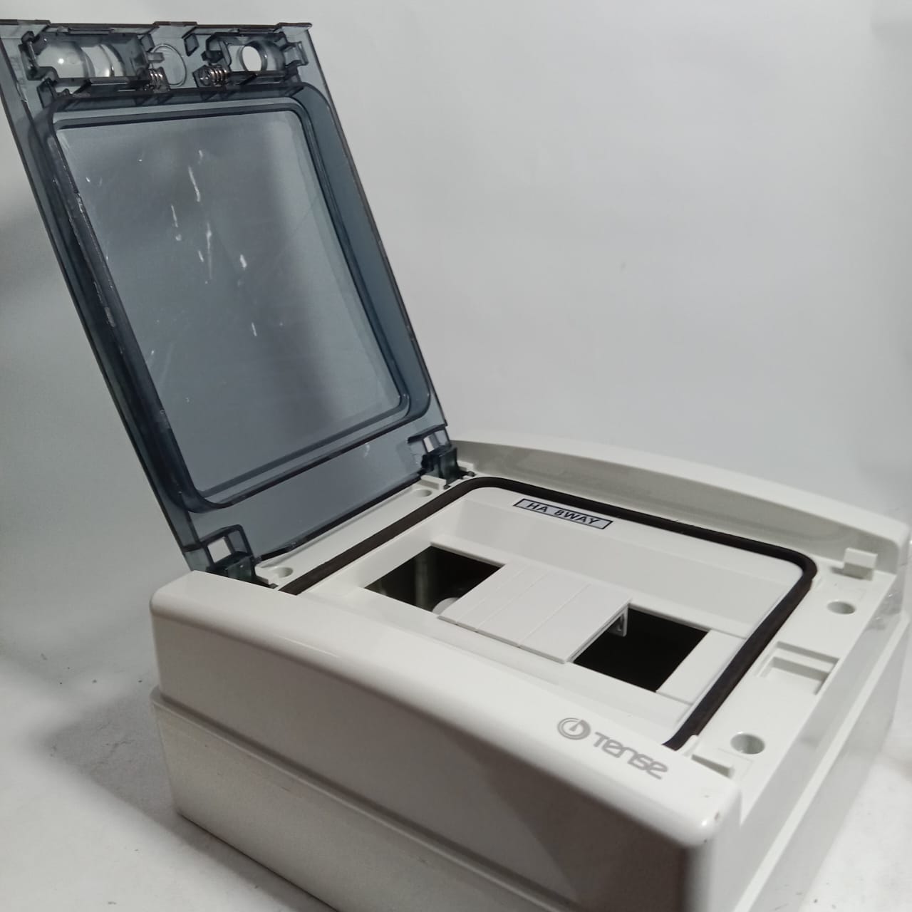 HA 8 Way Waterproof Distribution Box Breaker Box in Pakistan thumbnail 2