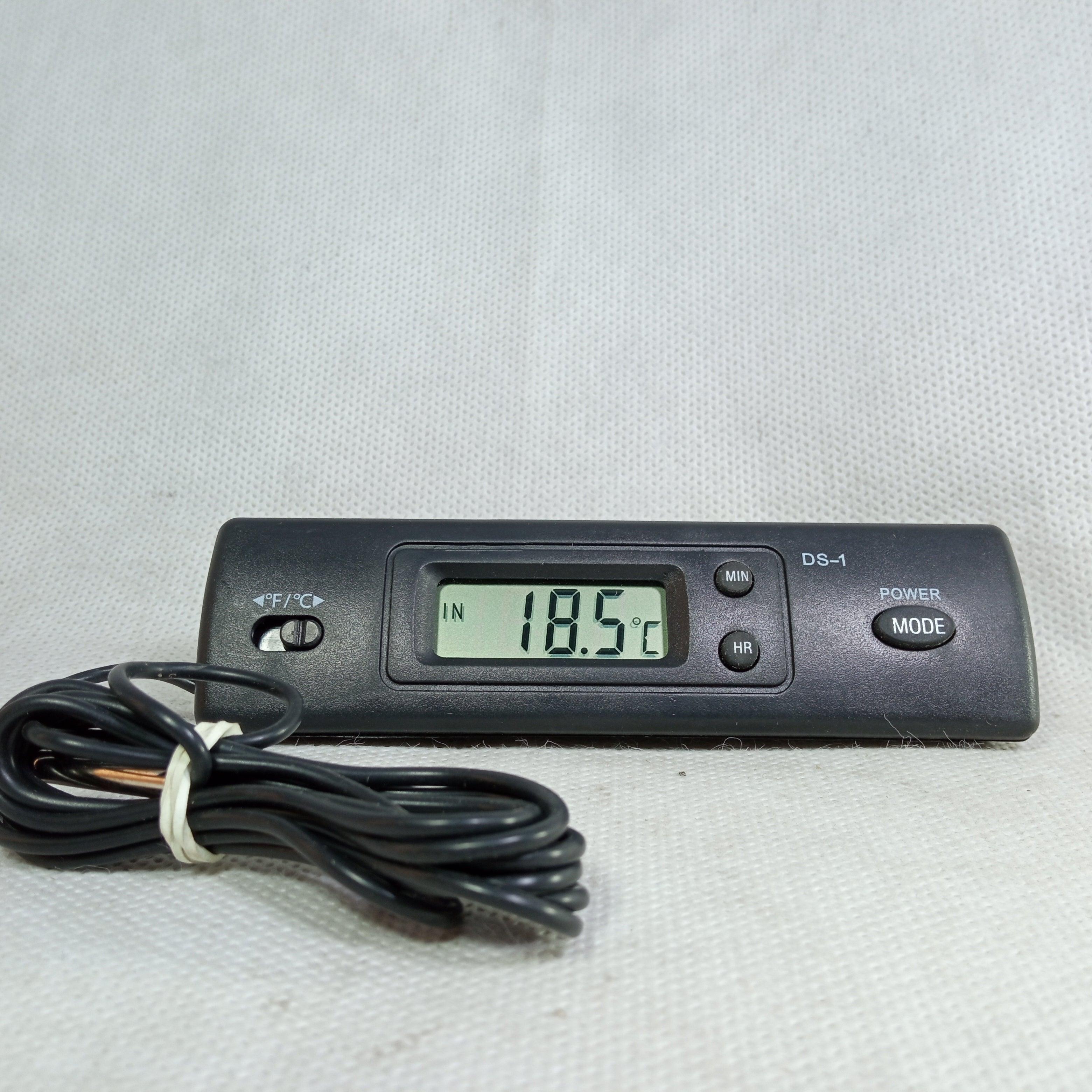DS-1 Portable Vehicle Digital Thermometer Controller in Pakistan