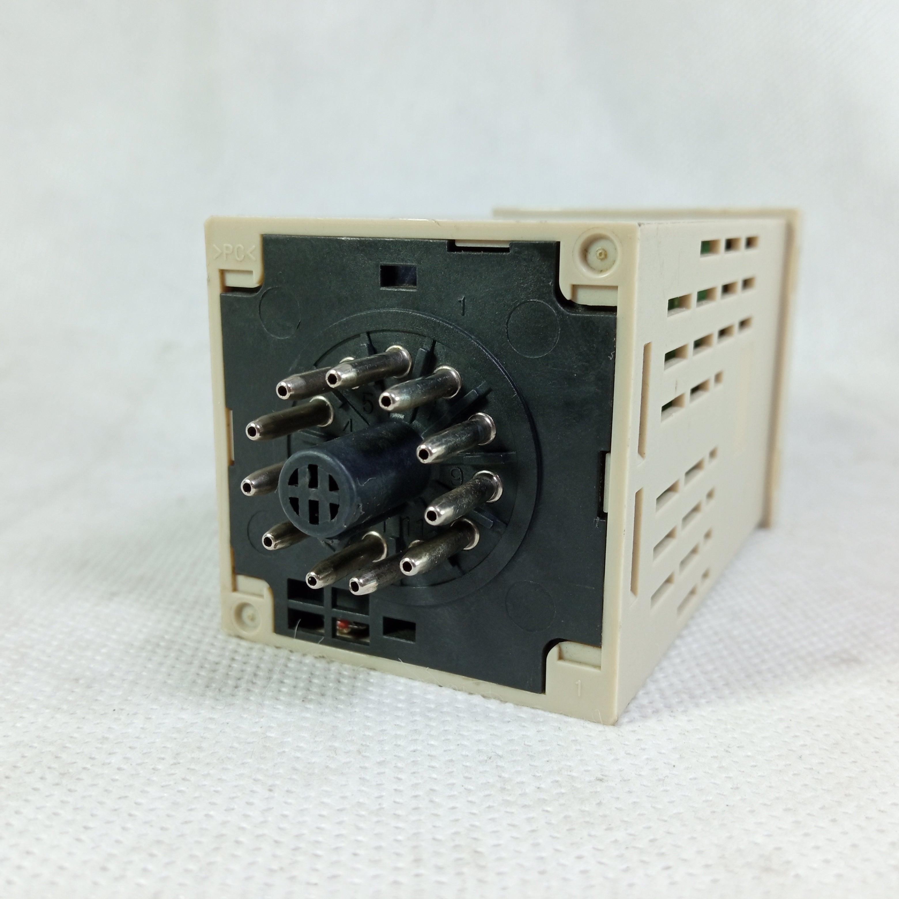 Omron E5CS Temperature Controller in Pakistan thumbnail 4