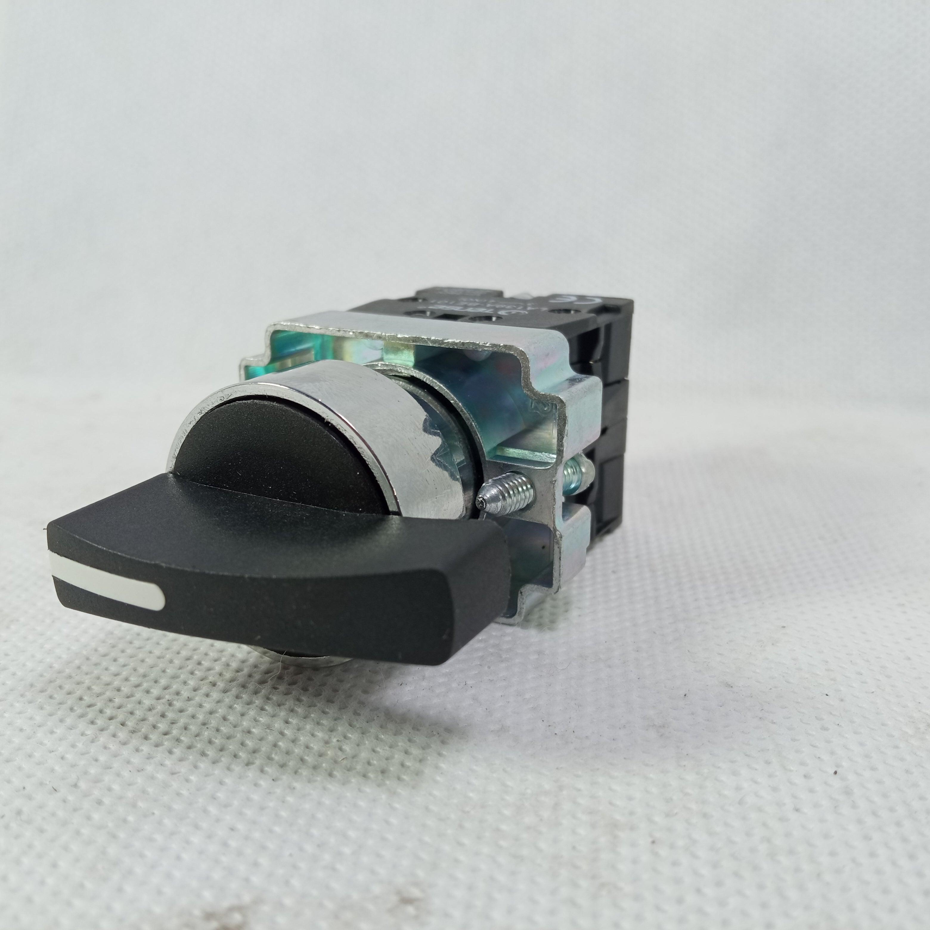 XB2-BJ33 Long Handle 22mm 3 Position Selector Switch in Pakistan thumbnail 6