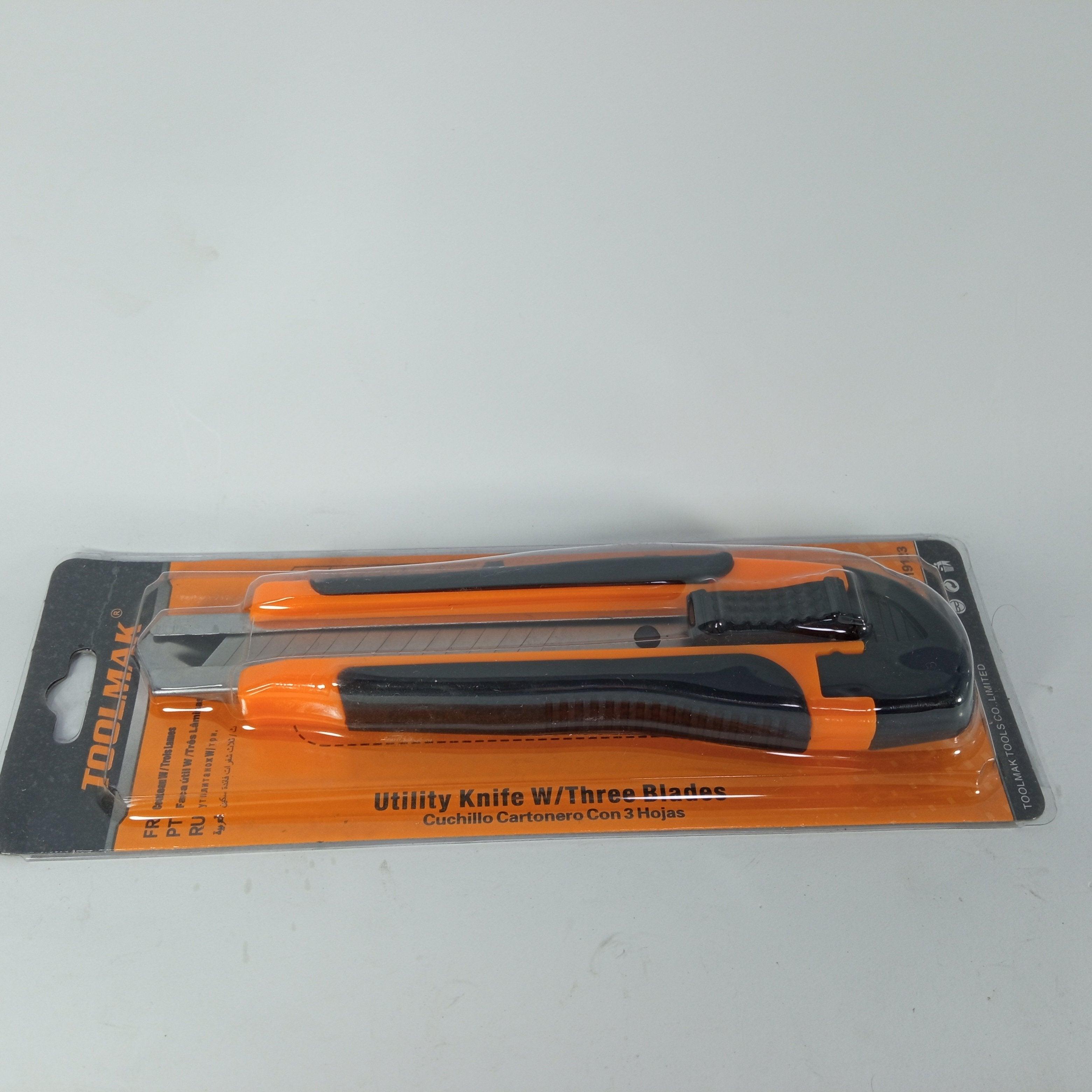Toolmak LC-500 Auto-Lock Utility Knife with Three 3 and 4 in Pakistan thumbnail 6