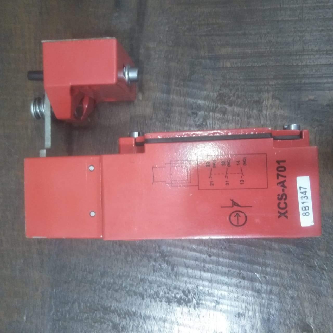 Safety switch, Telemecanique Safety switches lotted thumbnail 5
