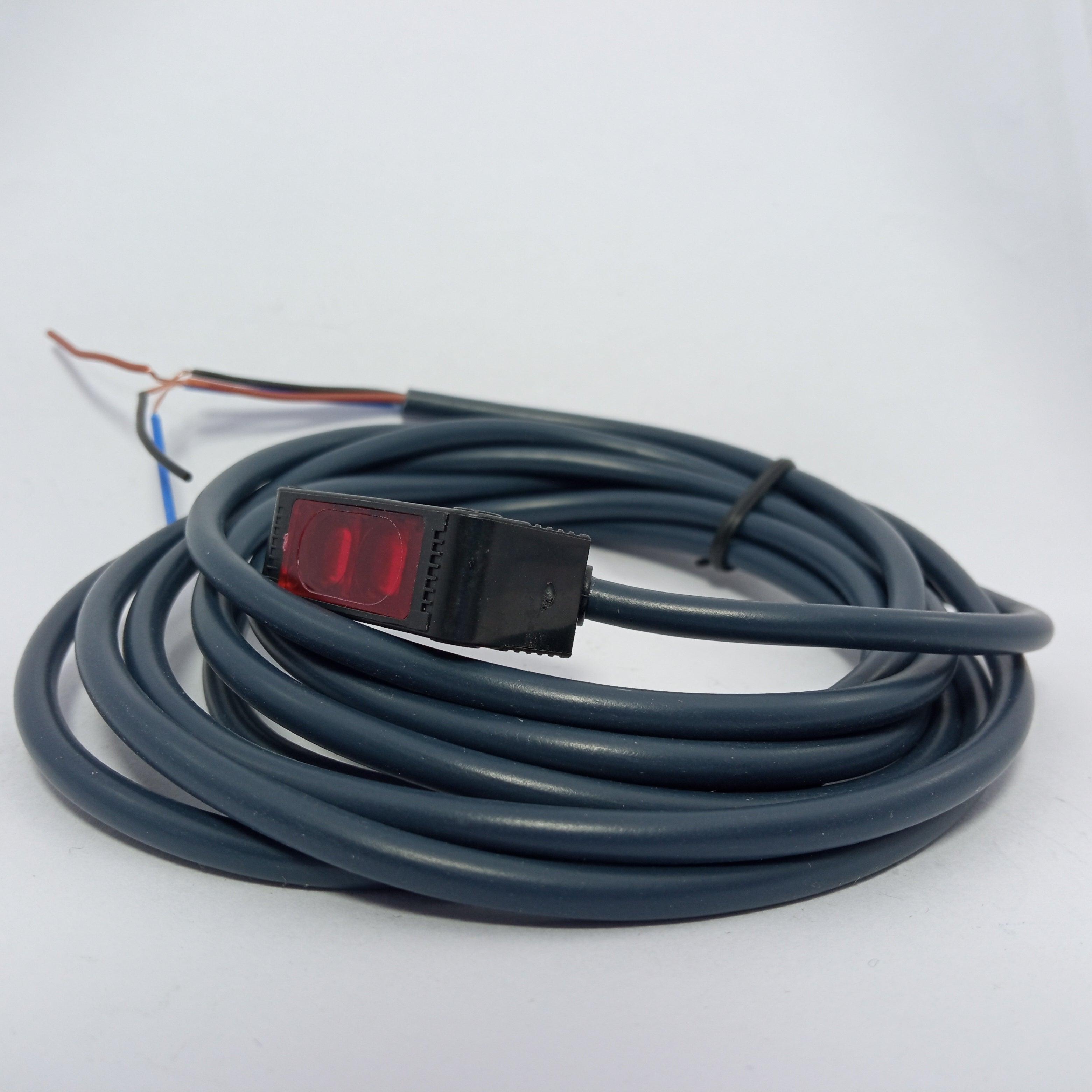 E3Z-D82 2M Diffuse-reflective, Sensing distance White paper 300 x 300 mm: 1 m, Light-ON/Dark-ON selectable, PNP, Pre-wired models (2 m), Infrared LED (860 nm) OMRON in pakistan thumbnail 4