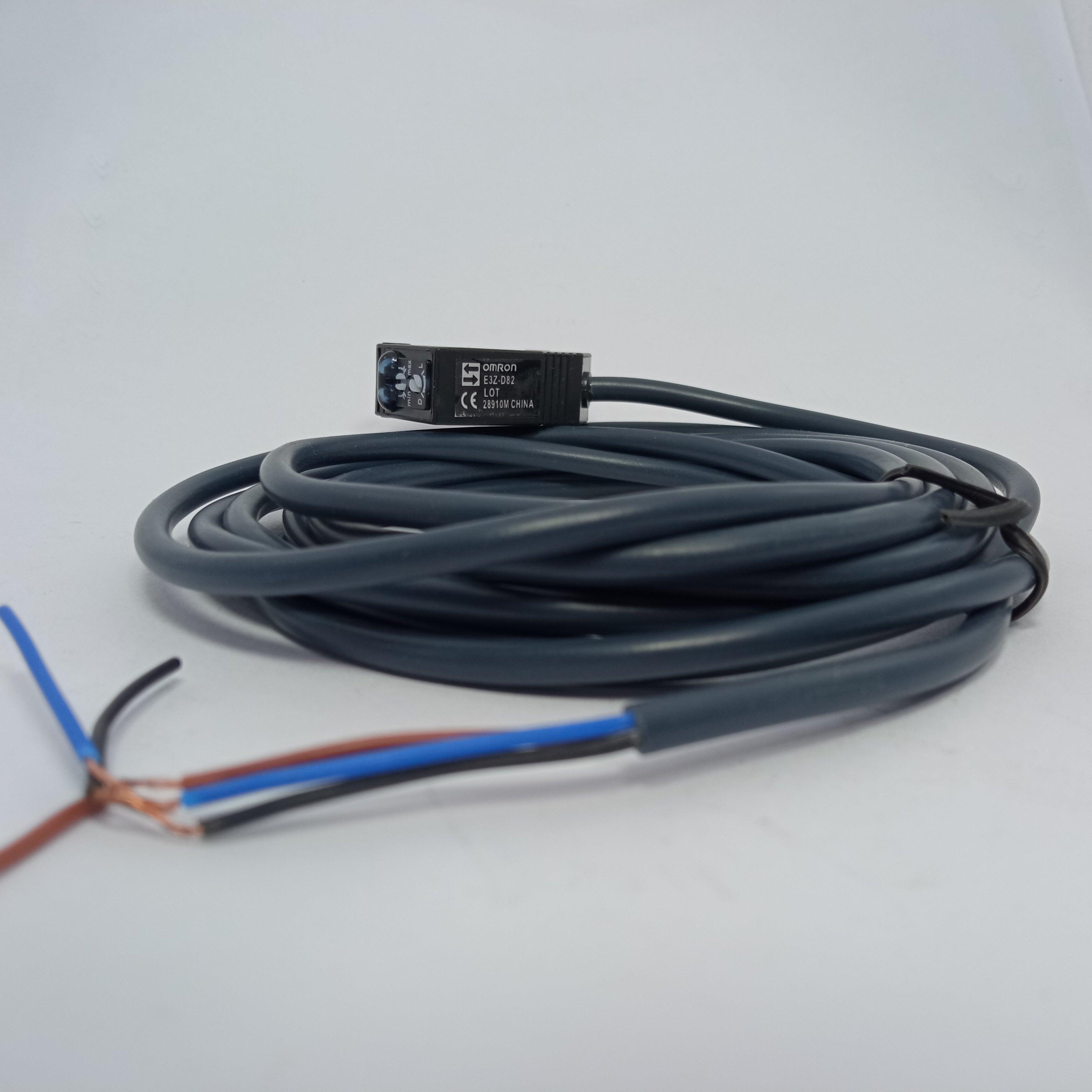 E3Z-D82 2M Diffuse-reflective, Sensing distance White paper 300 x 300 mm: 1 m, Light-ON/Dark-ON selectable, PNP, Pre-wired models (2 m), Infrared LED (860 nm) OMRON in pakistan thumbnail 6
