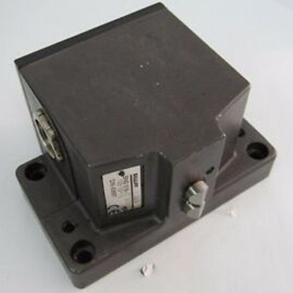 BALLUFF BNS 519-D02-D12-100-10 Position Switch Lotted in Pakistan thumbnail 2