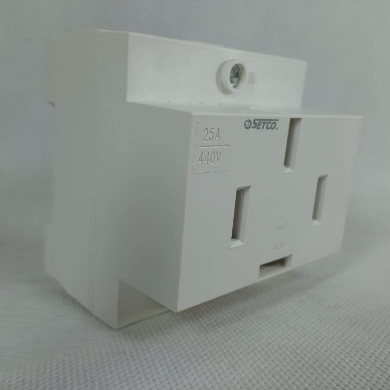 Plug Three-phase four-wire compact 25A 440V high-power in Pakistan thumbnail 2