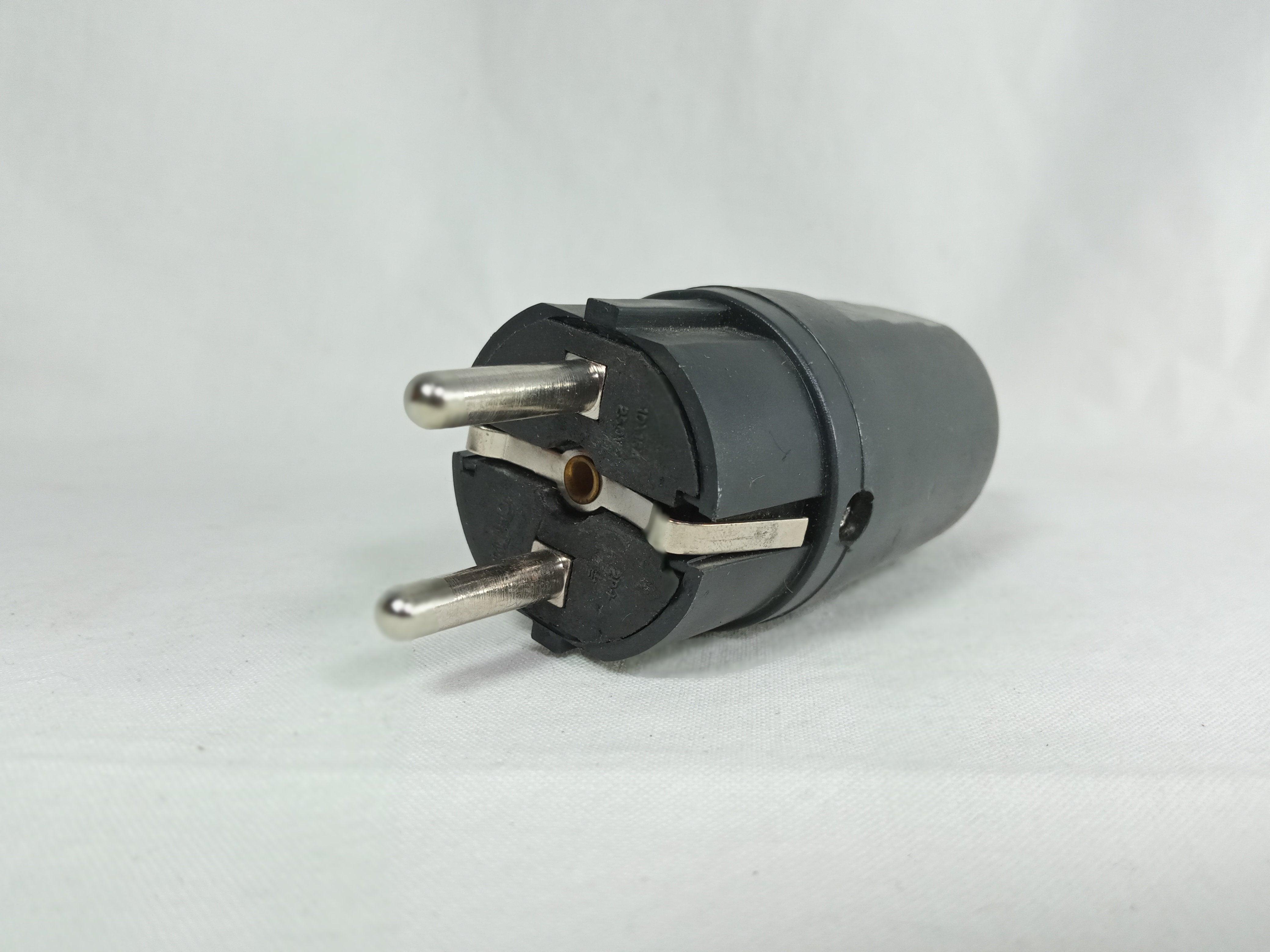 16A 2Pin Industrial Plug Safety Male Female Connector 250V in Pakistan thumbnail 3
