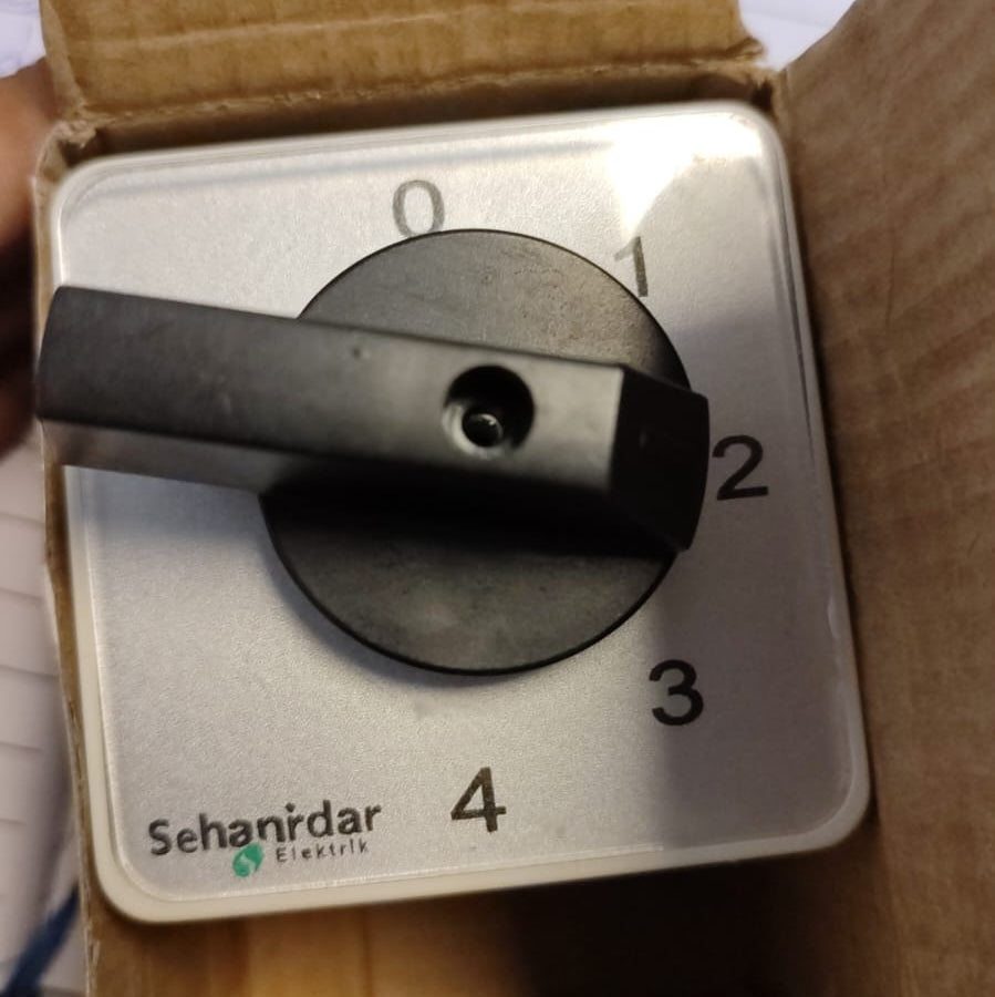 Schneider Rotary Phase Selector Switch  2 pole in Pakistan - 50A