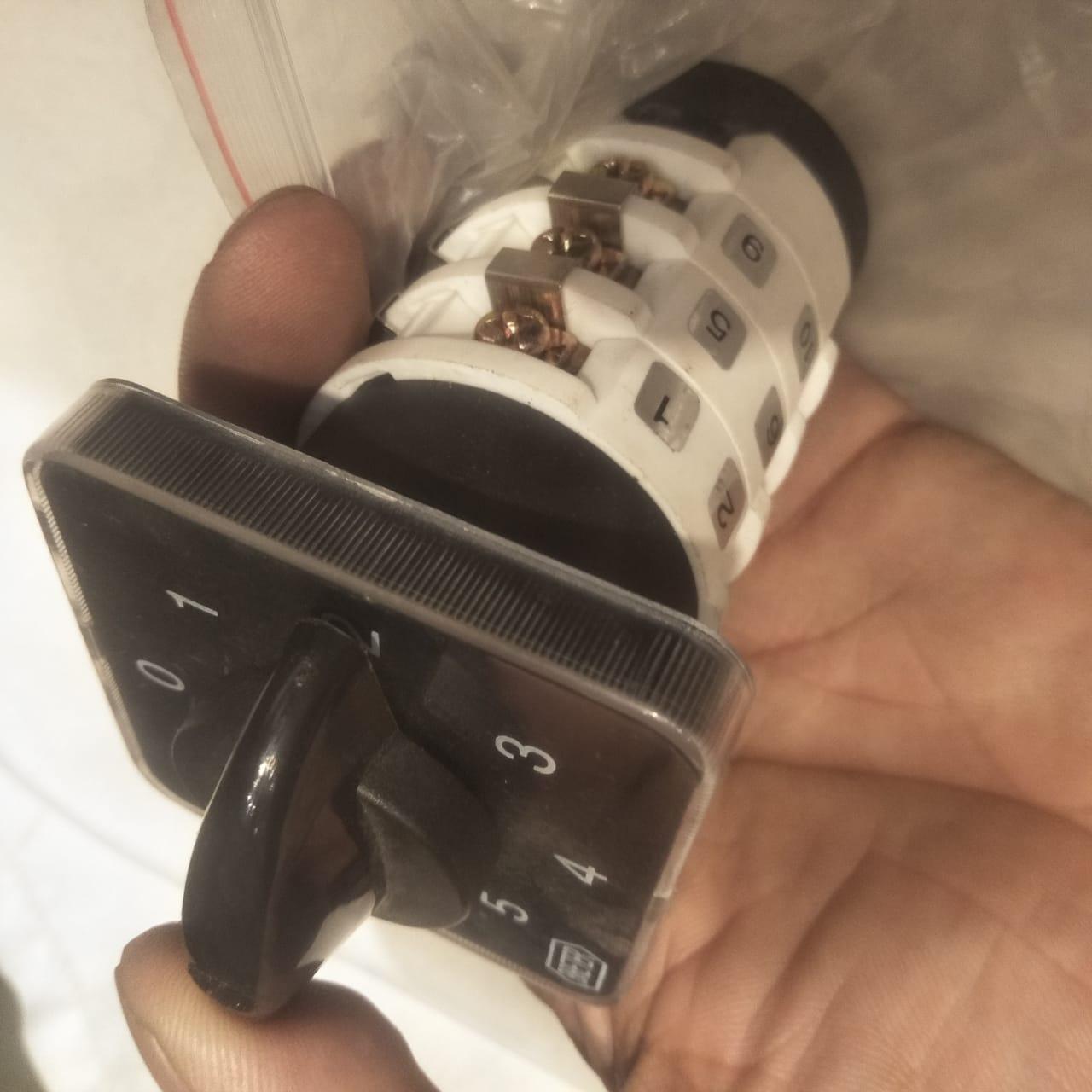 Breater 16 Amp Phase Selector Switches In Pakistan - 8 thumbnail 6