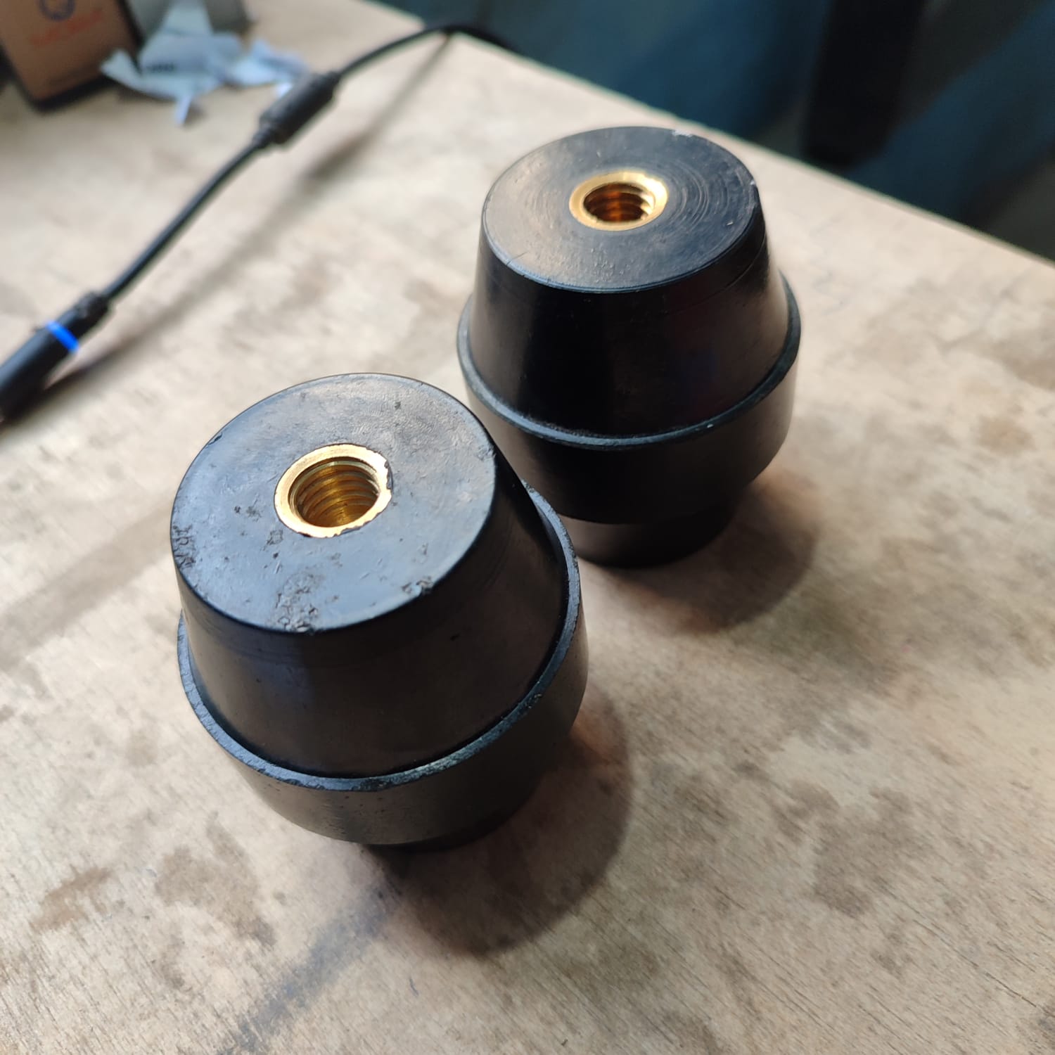 Low voltage Bus Bar insulator in Pakistan - 30x25mm thumbnail 3