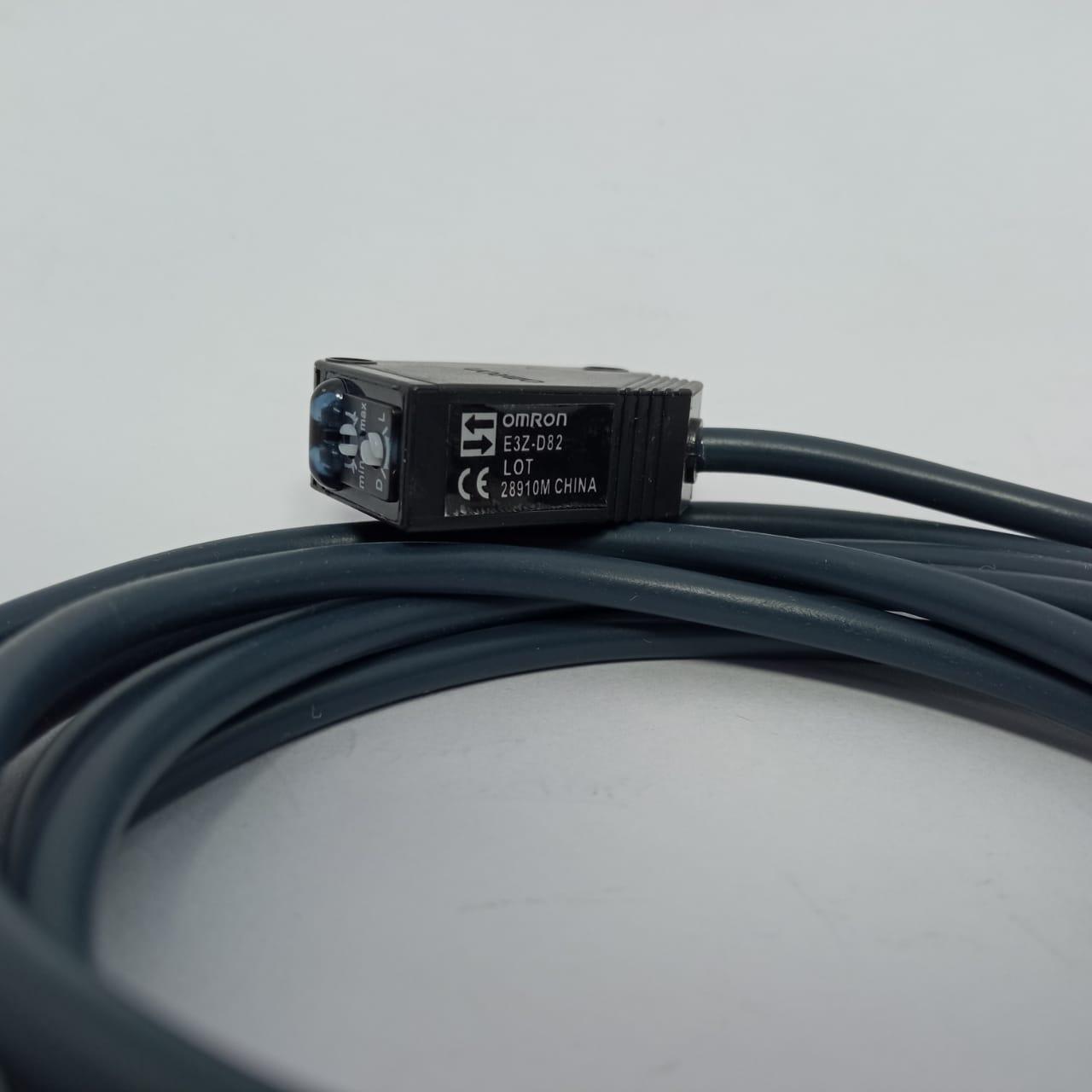 Omron Automation and Safety E3Z-D81 Optical Sensors Photoelectric Industrial thumbnail 2