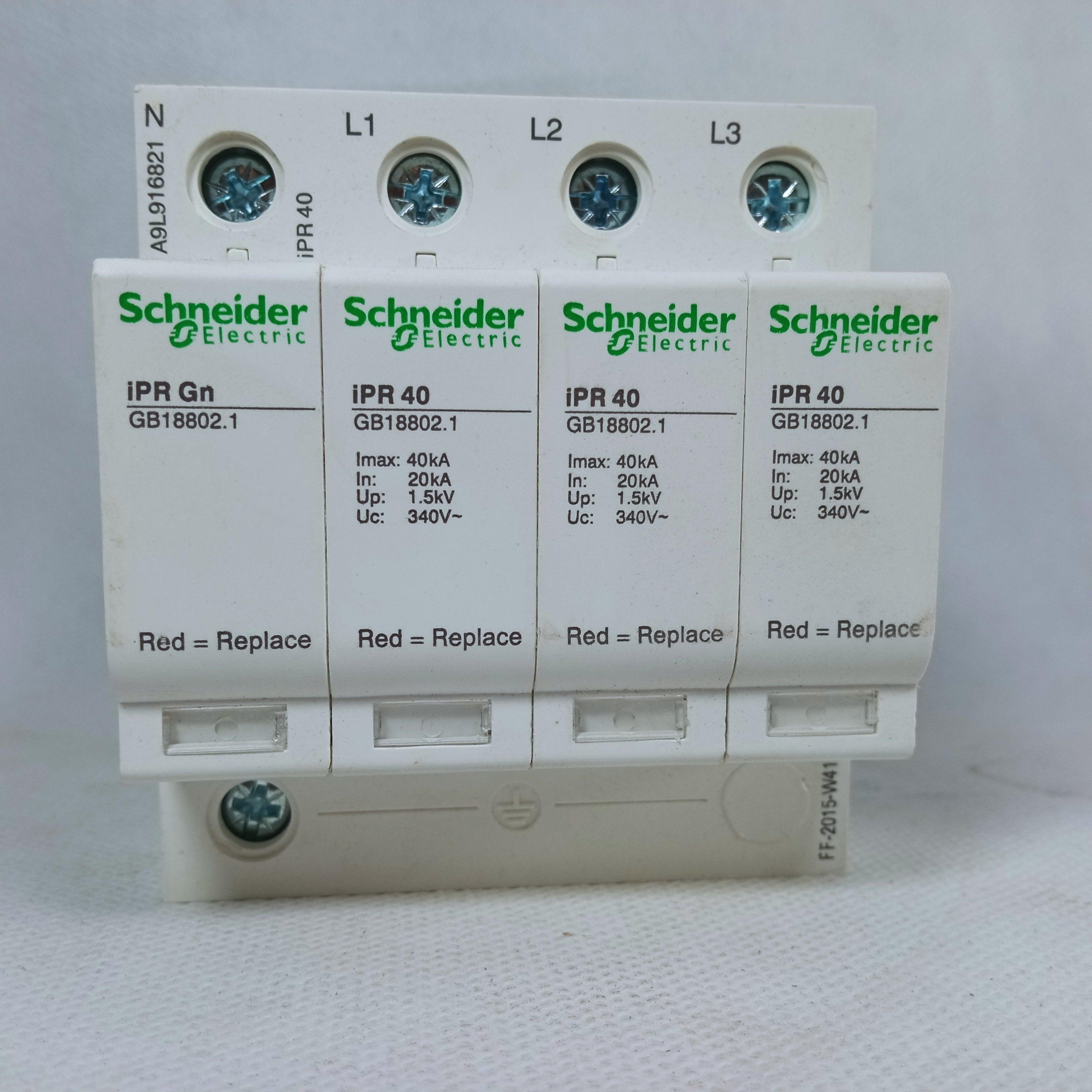 Schneider Surge Protector IPR40 SPDT in Pakistan